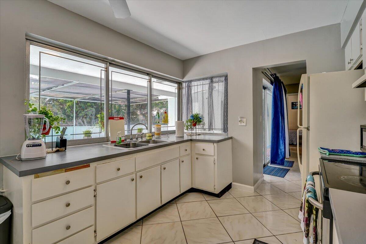 3982 NW 39TH, Lauderdale Lakes FL 33309
