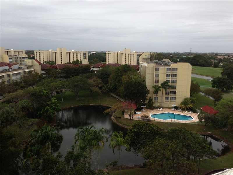 6901 ENVIRON #4F, Lauderhill FL 33319