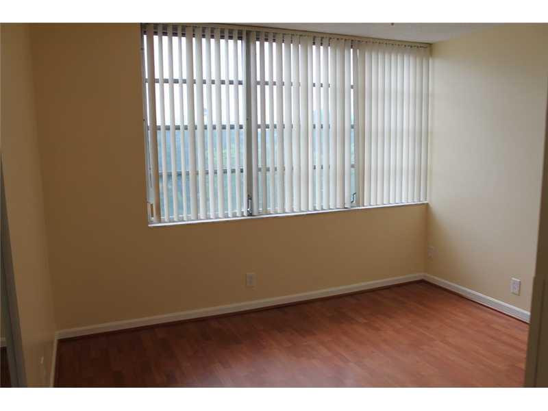 6901 ENVIRON #4F, Lauderhill FL 33319