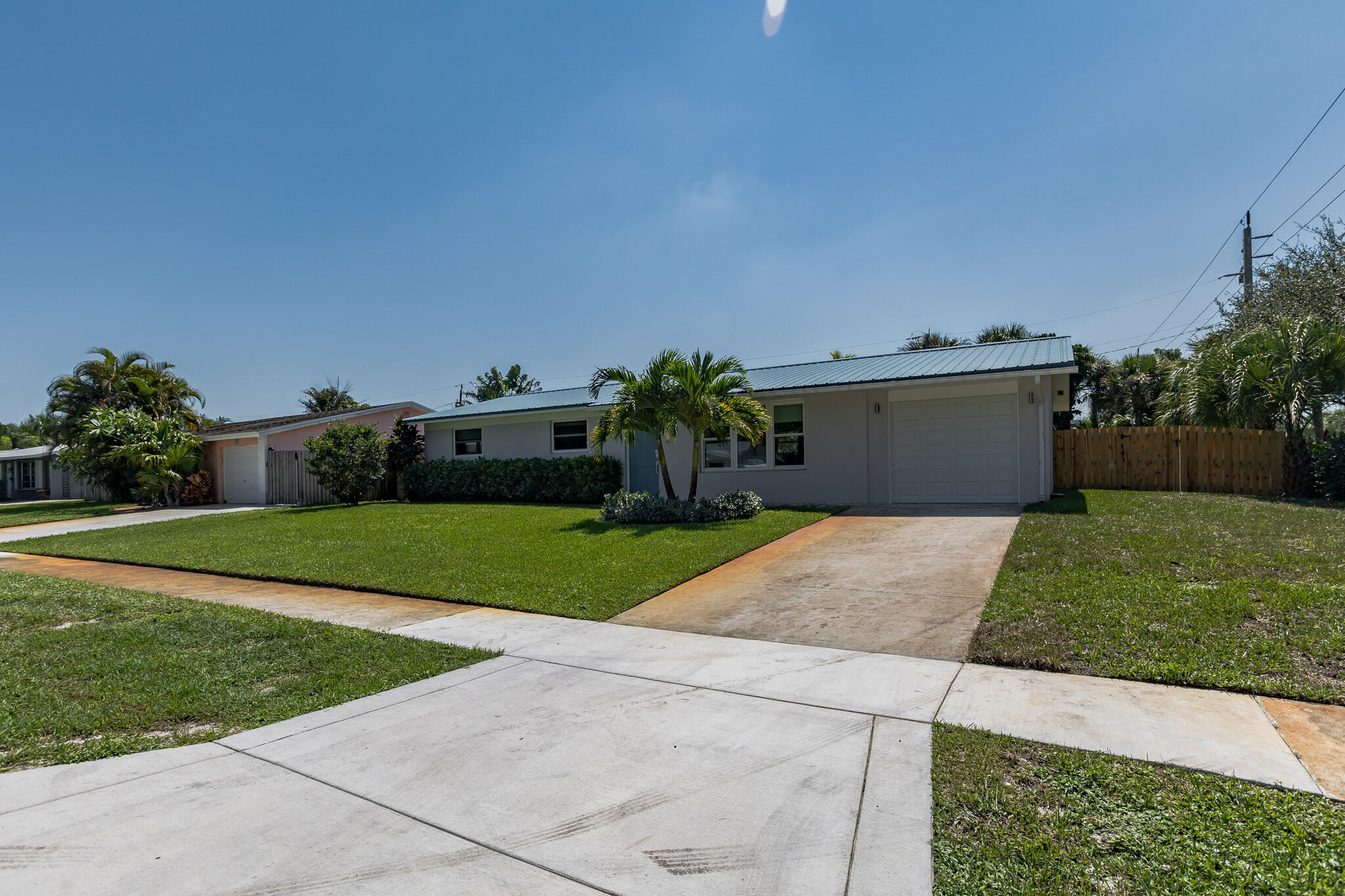 47 RIDGEWOOD, Tequesta FL 33469