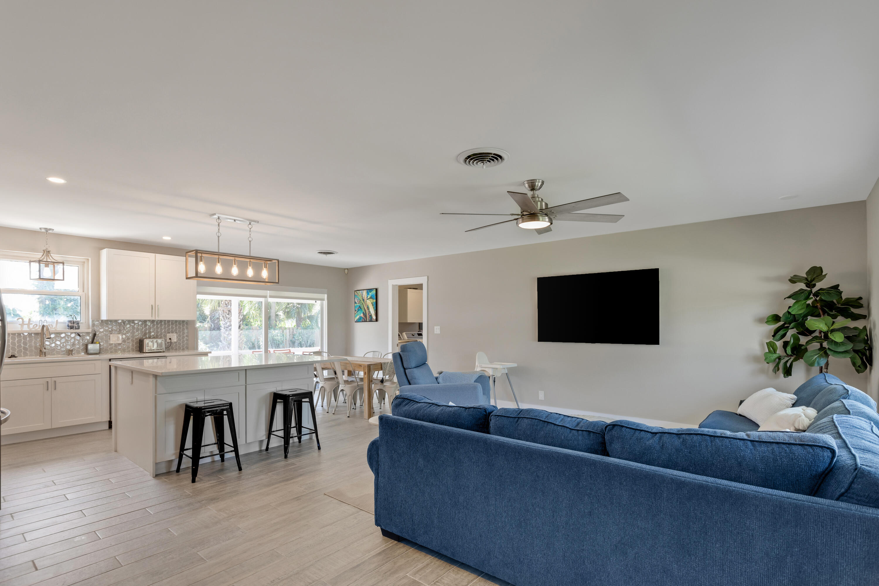 47 RIDGEWOOD, Tequesta FL 33469