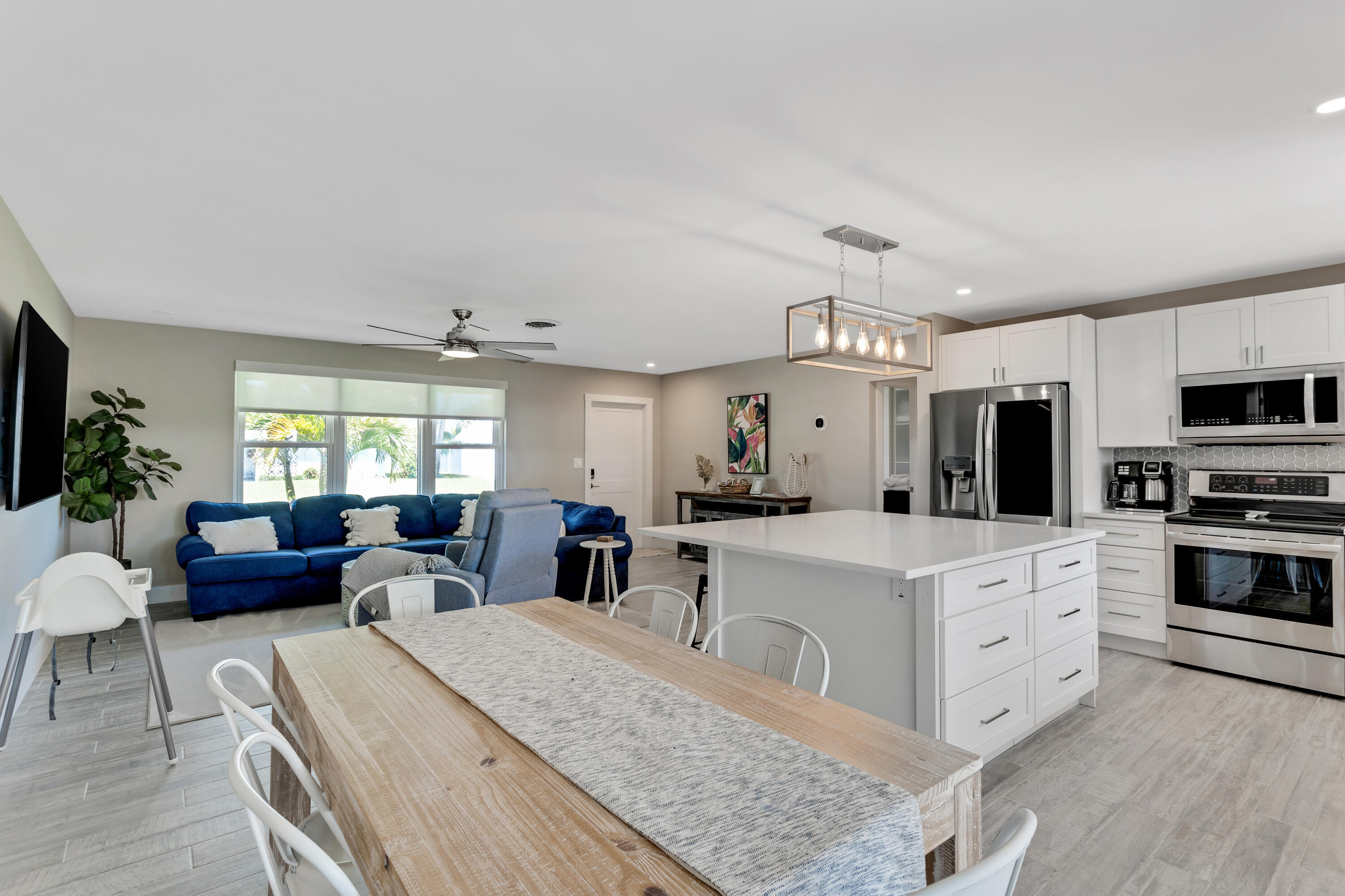 47 RIDGEWOOD, Tequesta FL 33469