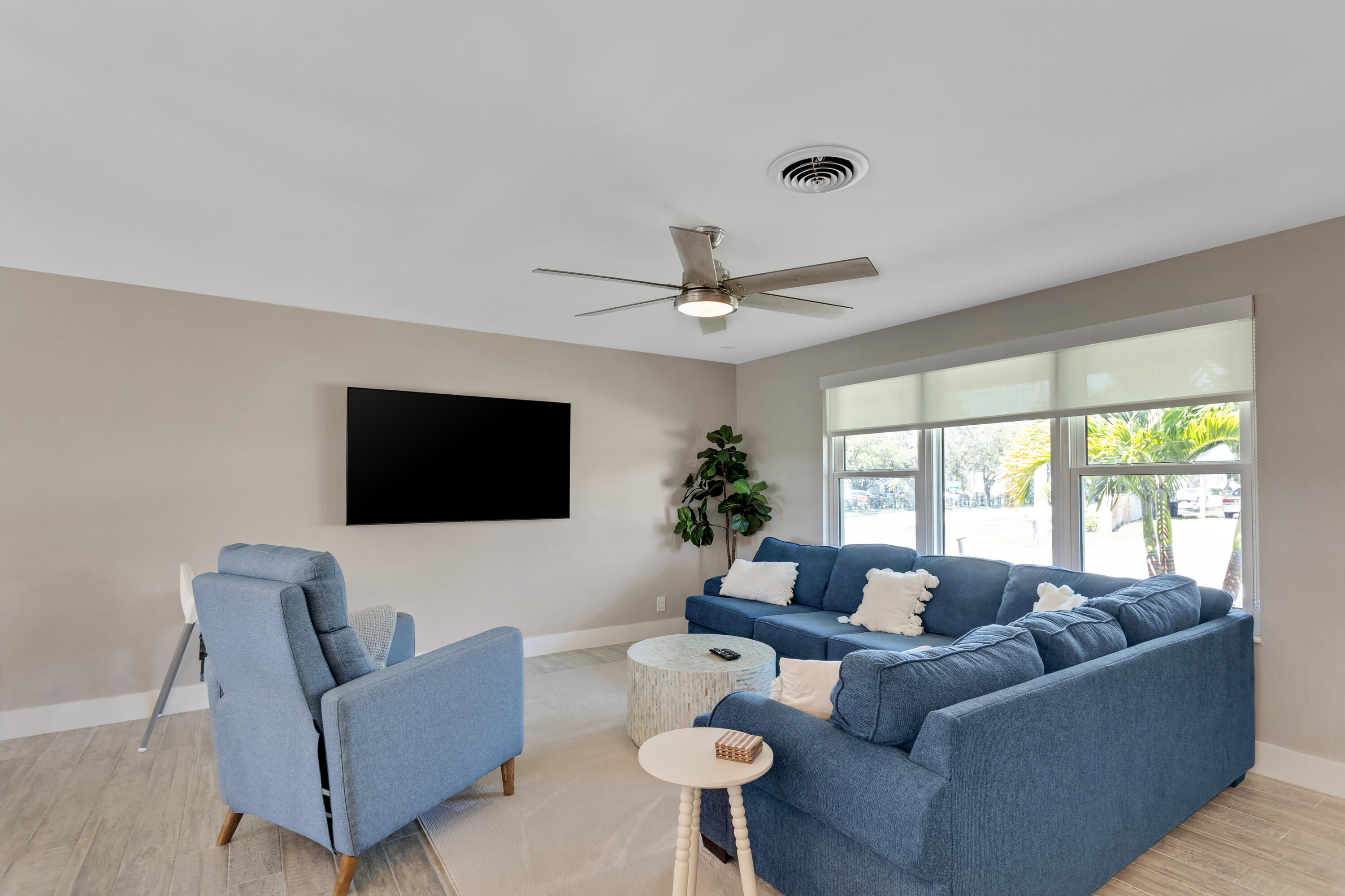 47 RIDGEWOOD, Tequesta FL 33469