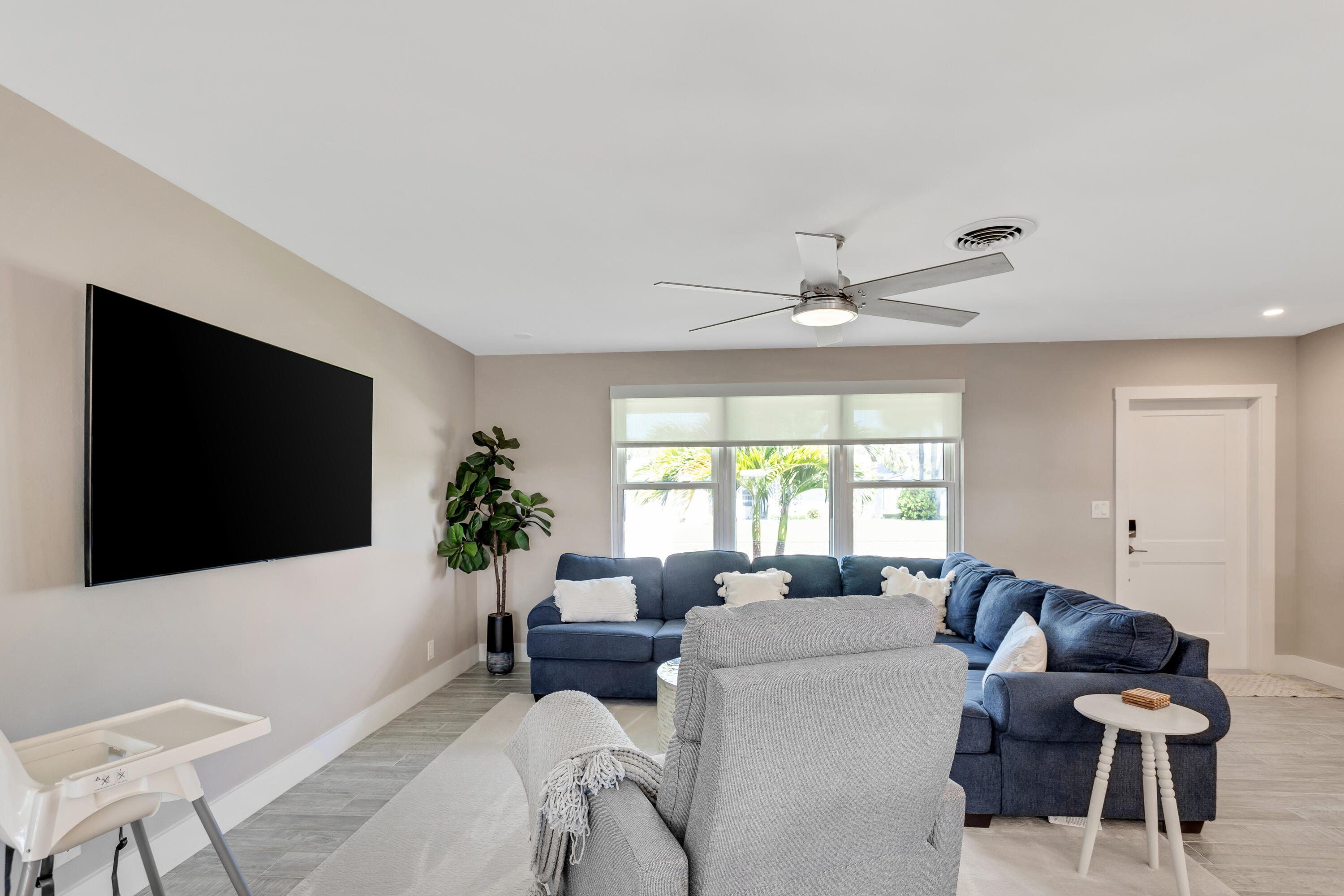 47 RIDGEWOOD, Tequesta FL 33469