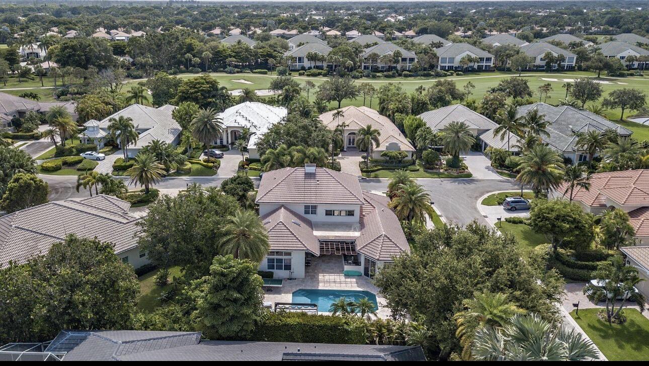 125 Pembroke #125, Palm Beach Gardens FL 33418