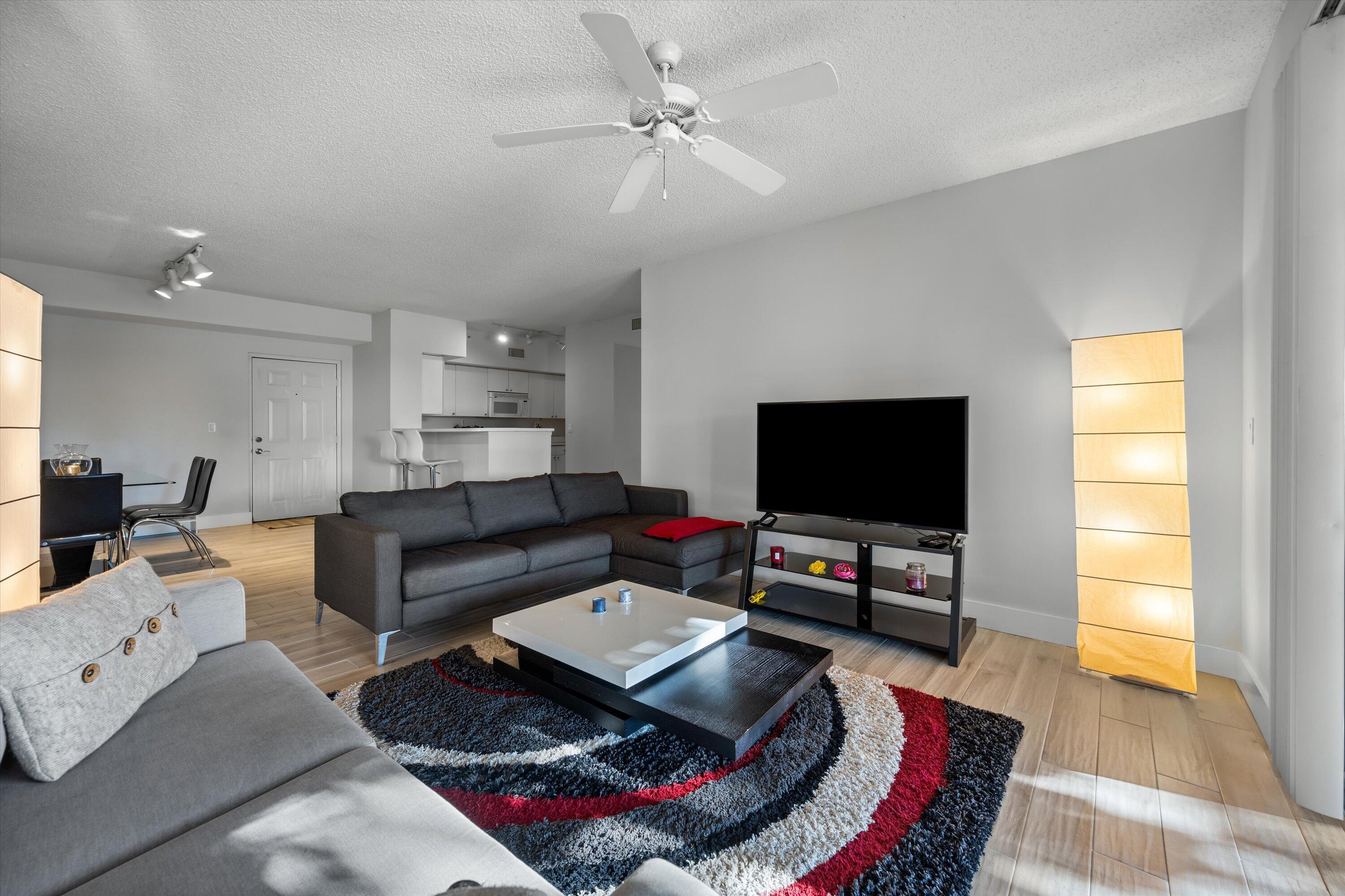 11730 SAINT ANDREWS #102, Wellington FL 33414