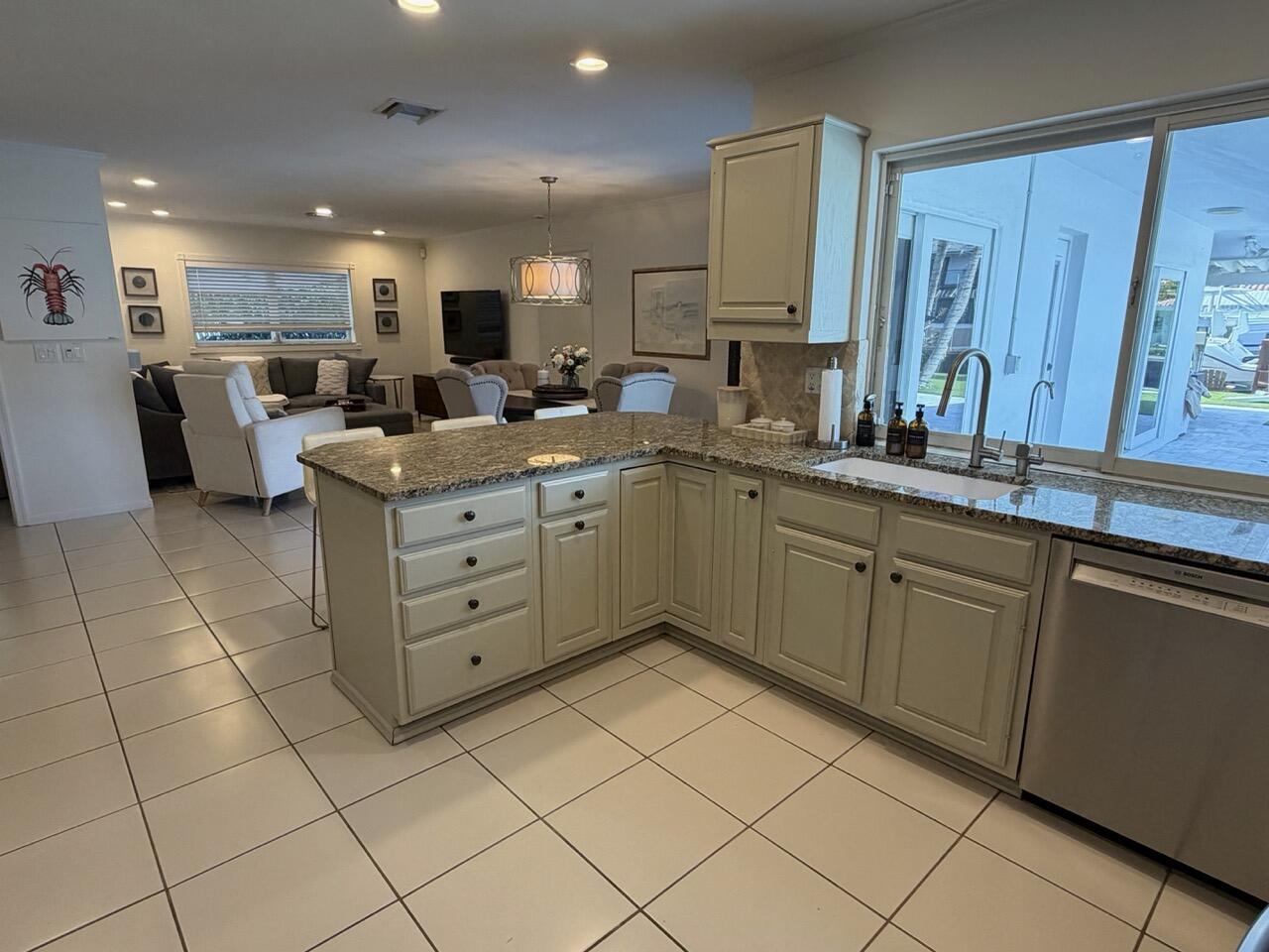 827 NE 33RD, Boca Raton FL 33431