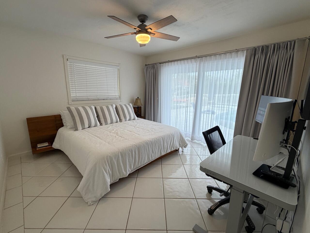 827 NE 33RD, Boca Raton FL 33431