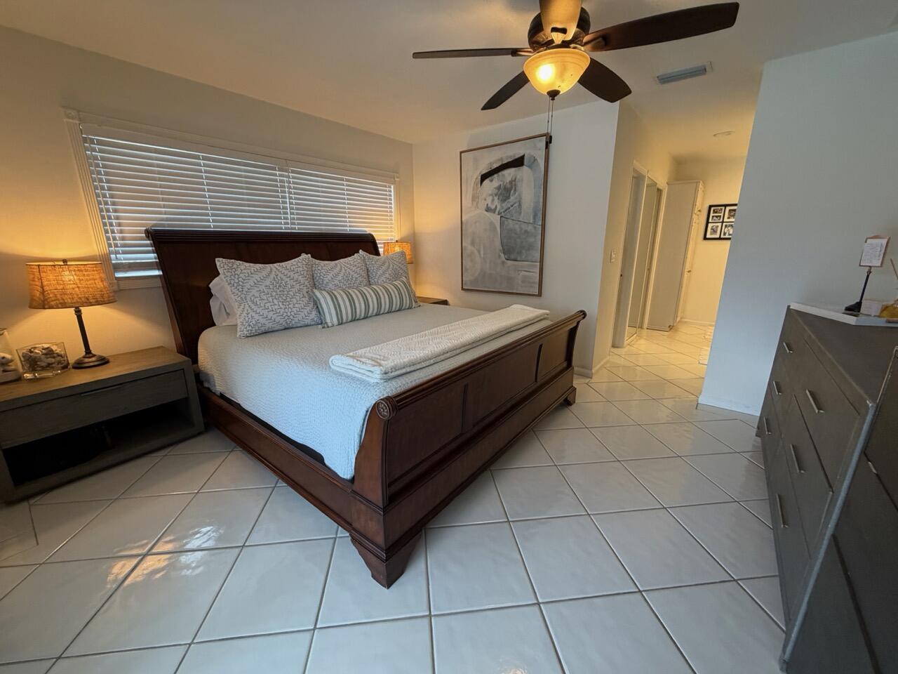 827 NE 33RD, Boca Raton FL 33431