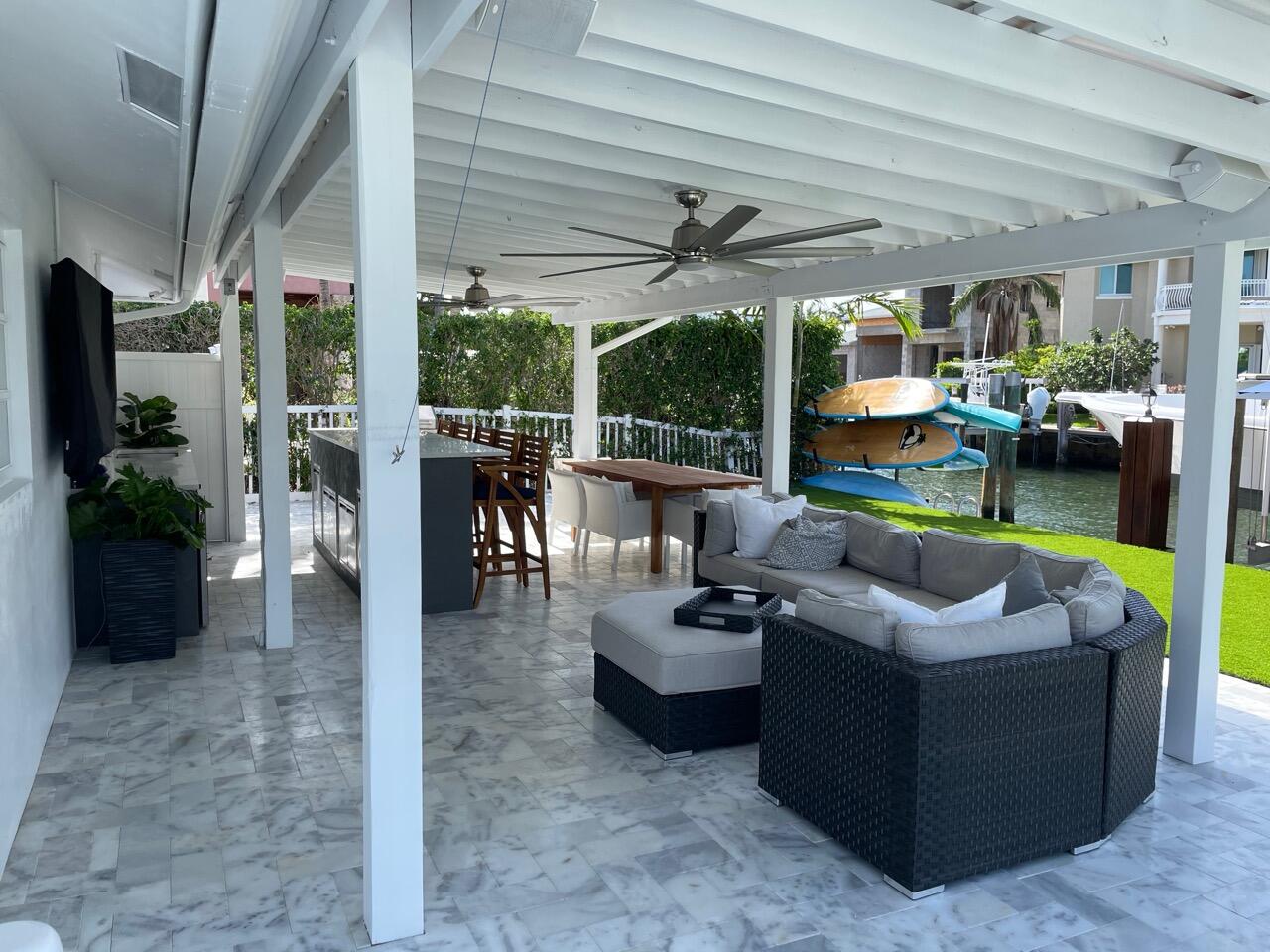 827 NE 33RD, Boca Raton FL 33431
