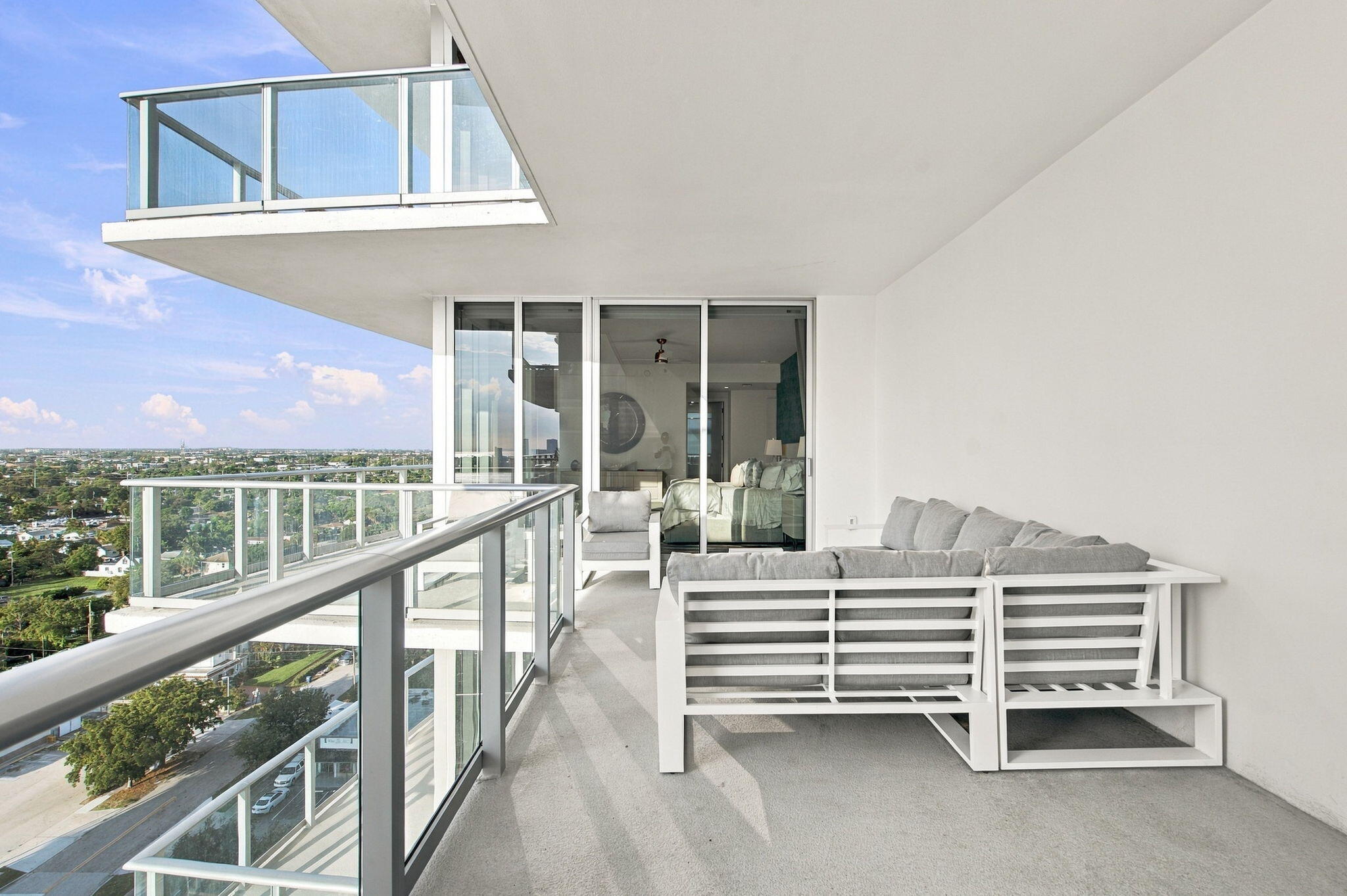 220 LAKE SHORE #1423, West Palm Beach FL 33403