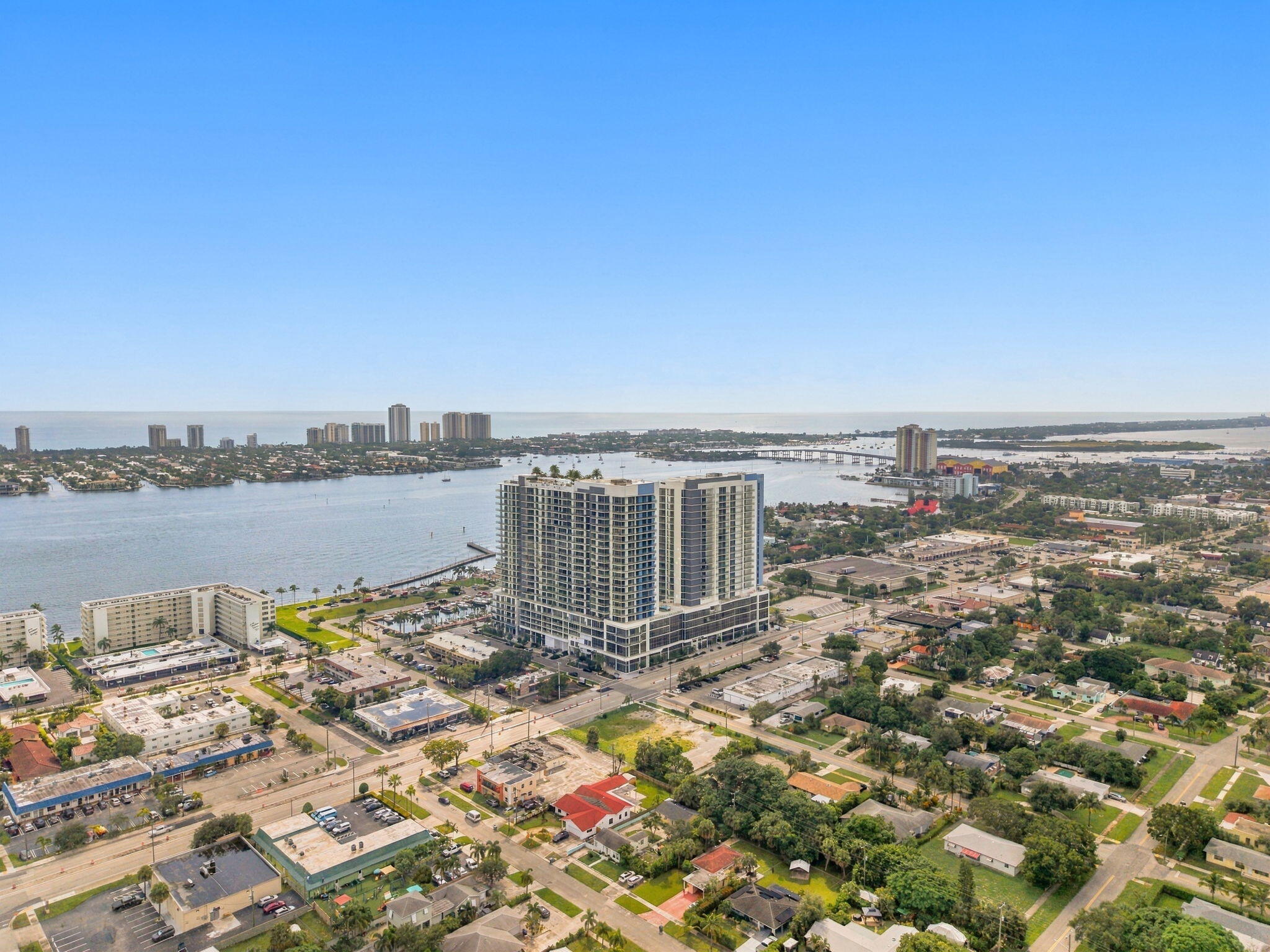 220 LAKE SHORE #1423, West Palm Beach FL 33403