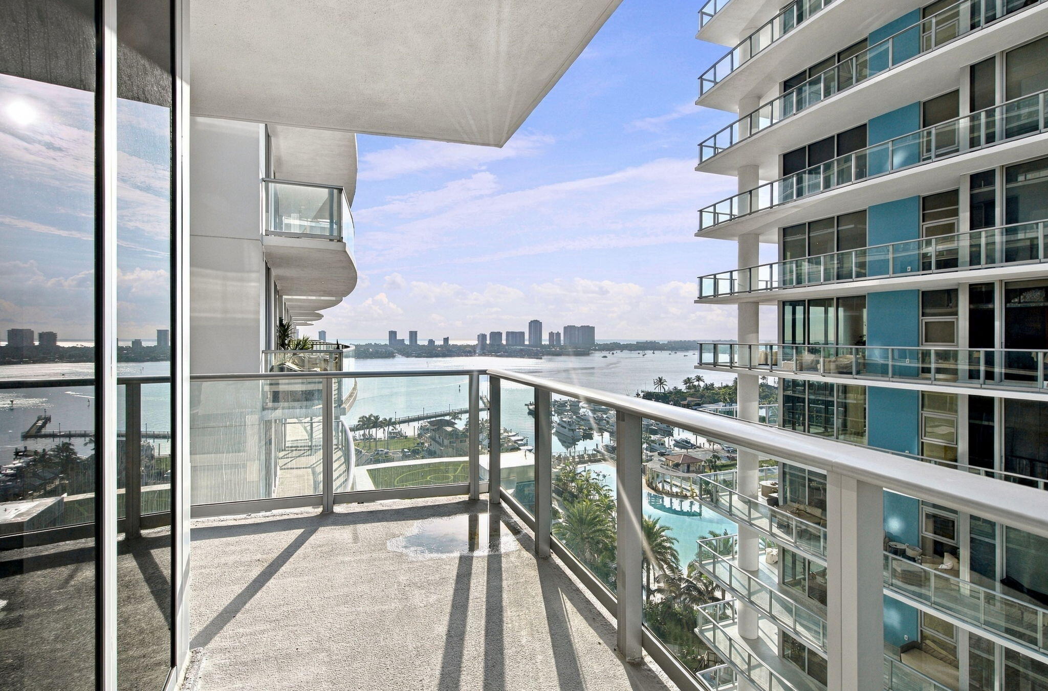 220 LAKE SHORE #1423, West Palm Beach FL 33403