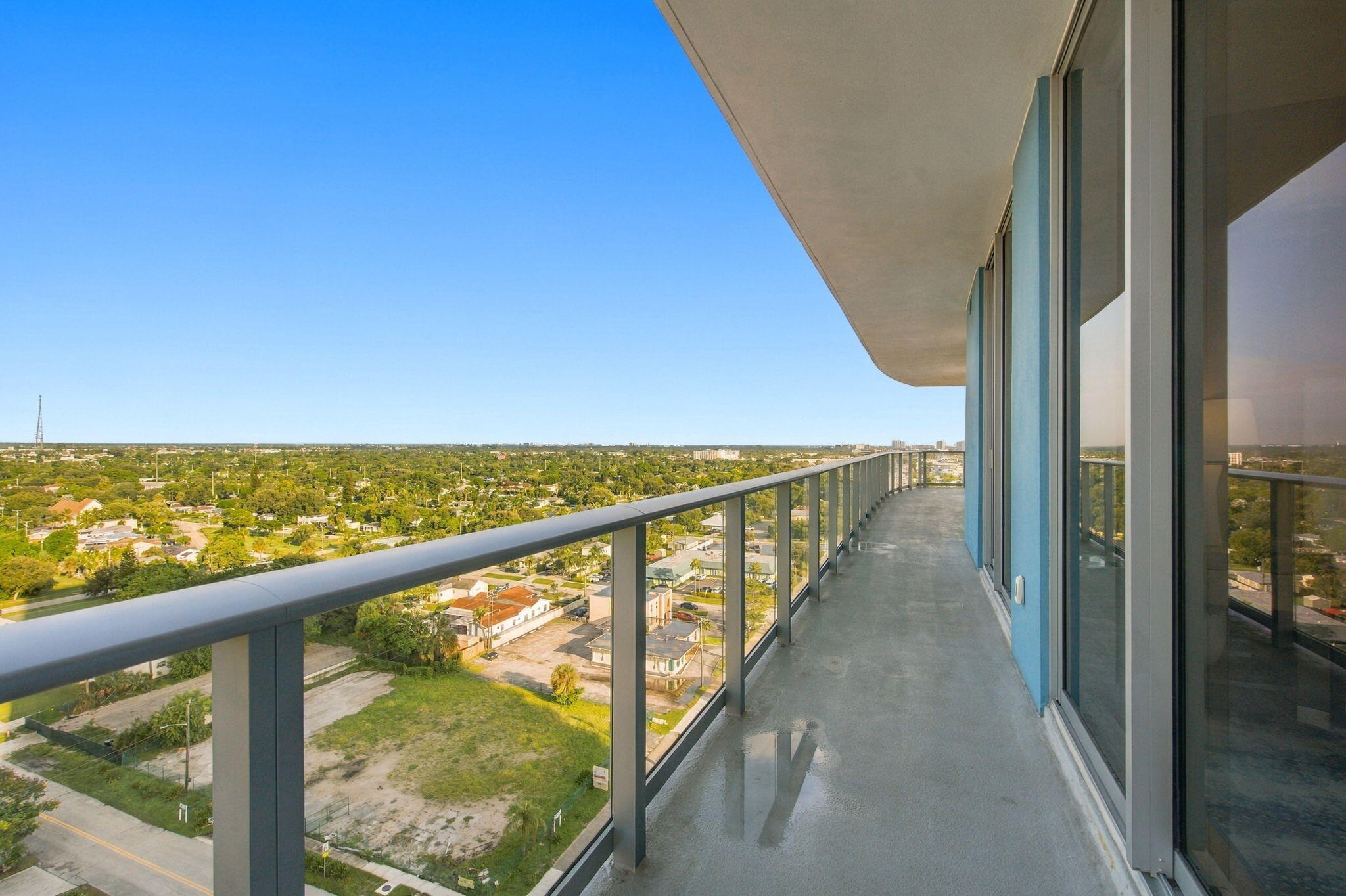220 LAKE SHORE #1423, West Palm Beach FL 33403