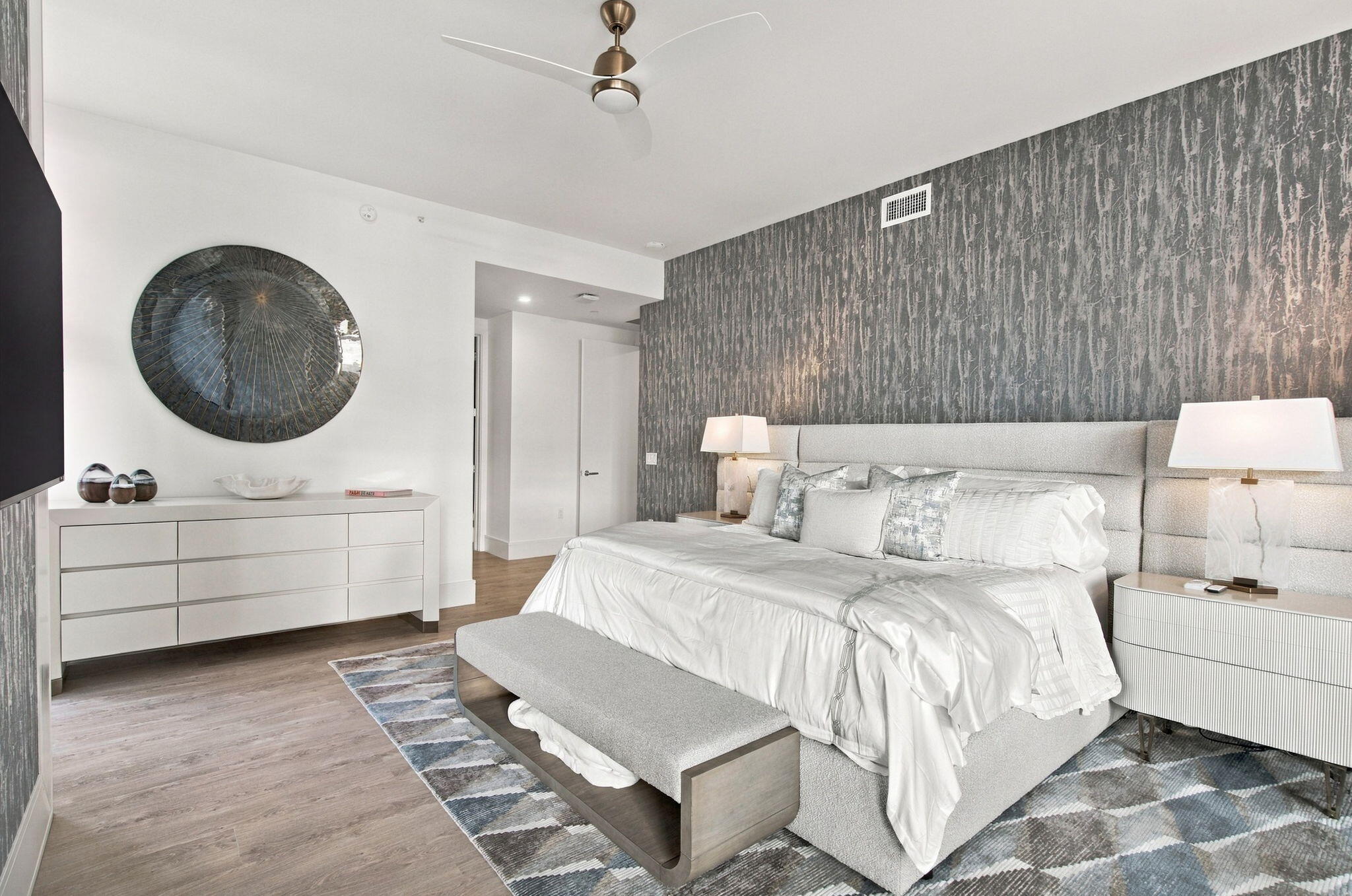 220 LAKE SHORE #1423, West Palm Beach FL 33403