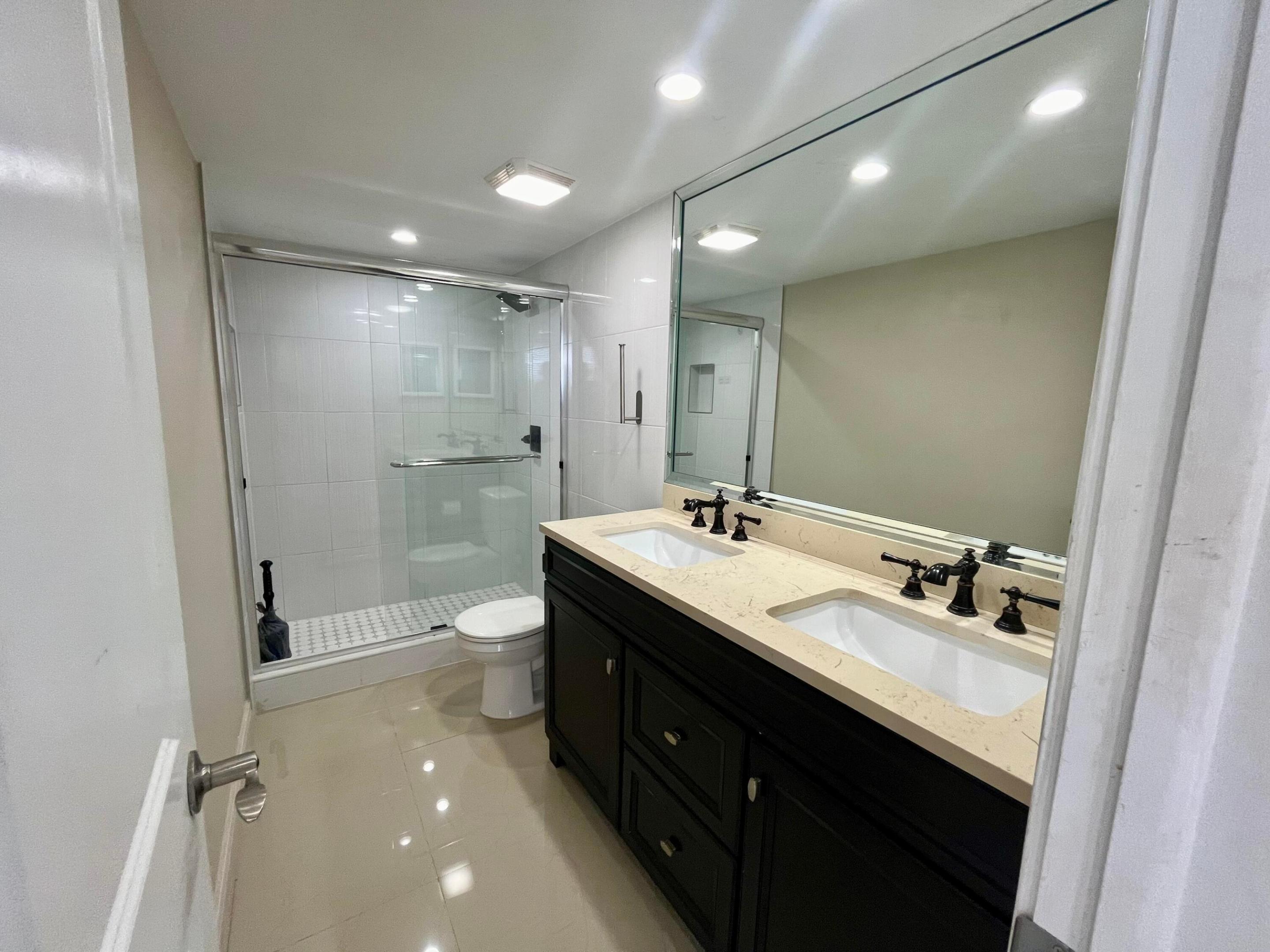 301 Croton #406, Lantana FL 33462