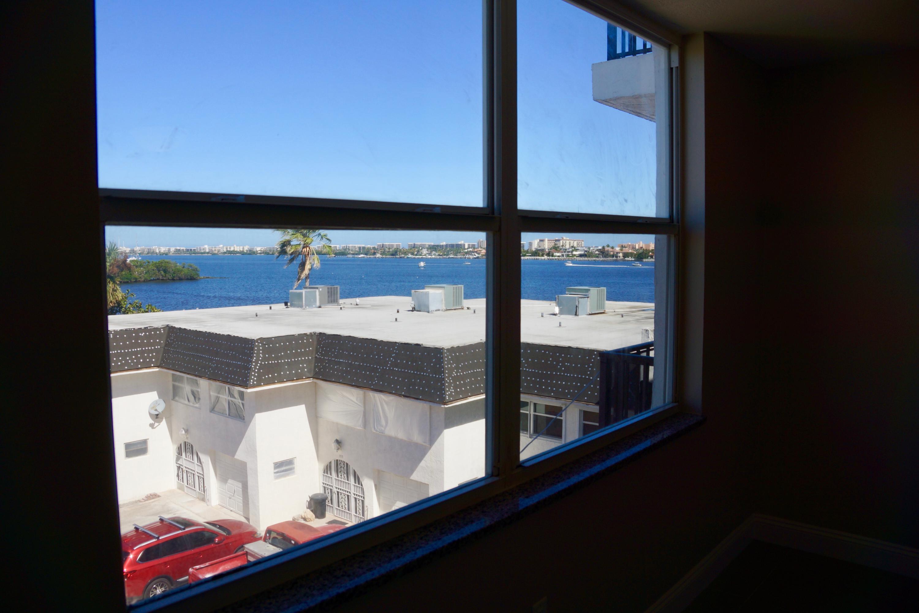301 Croton #406, Lantana FL 33462
