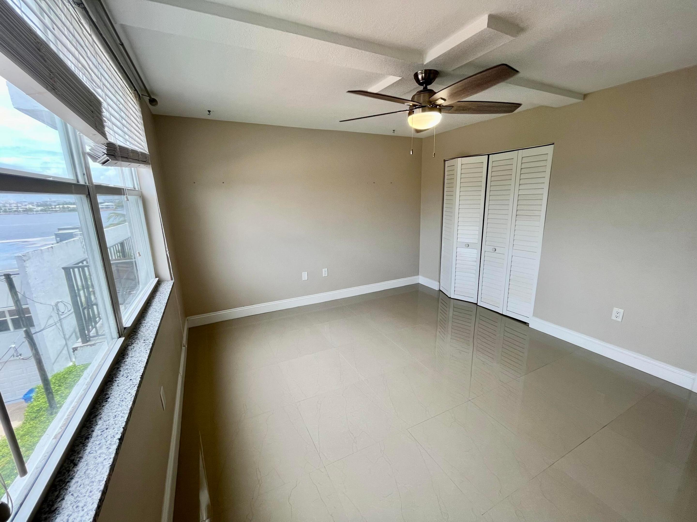 301 Croton #406, Lantana FL 33462