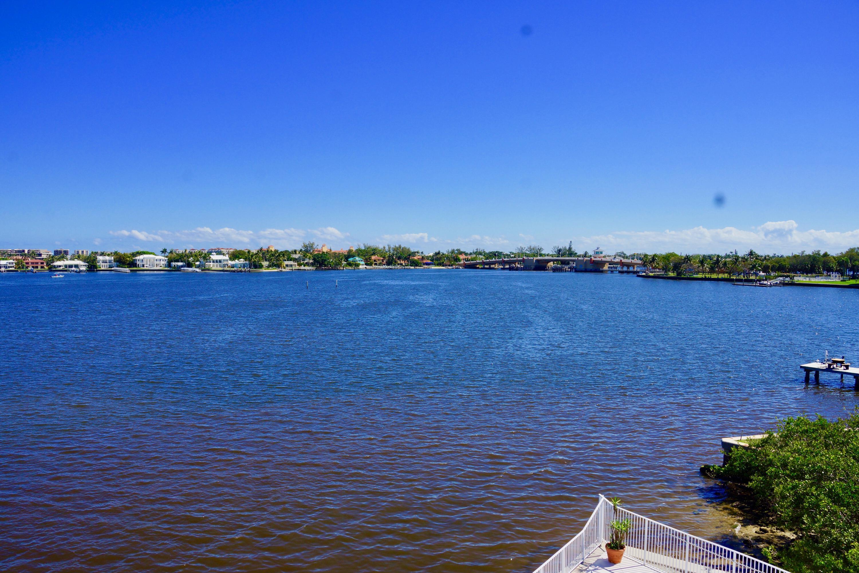 301 Croton #406, Lantana FL 33462