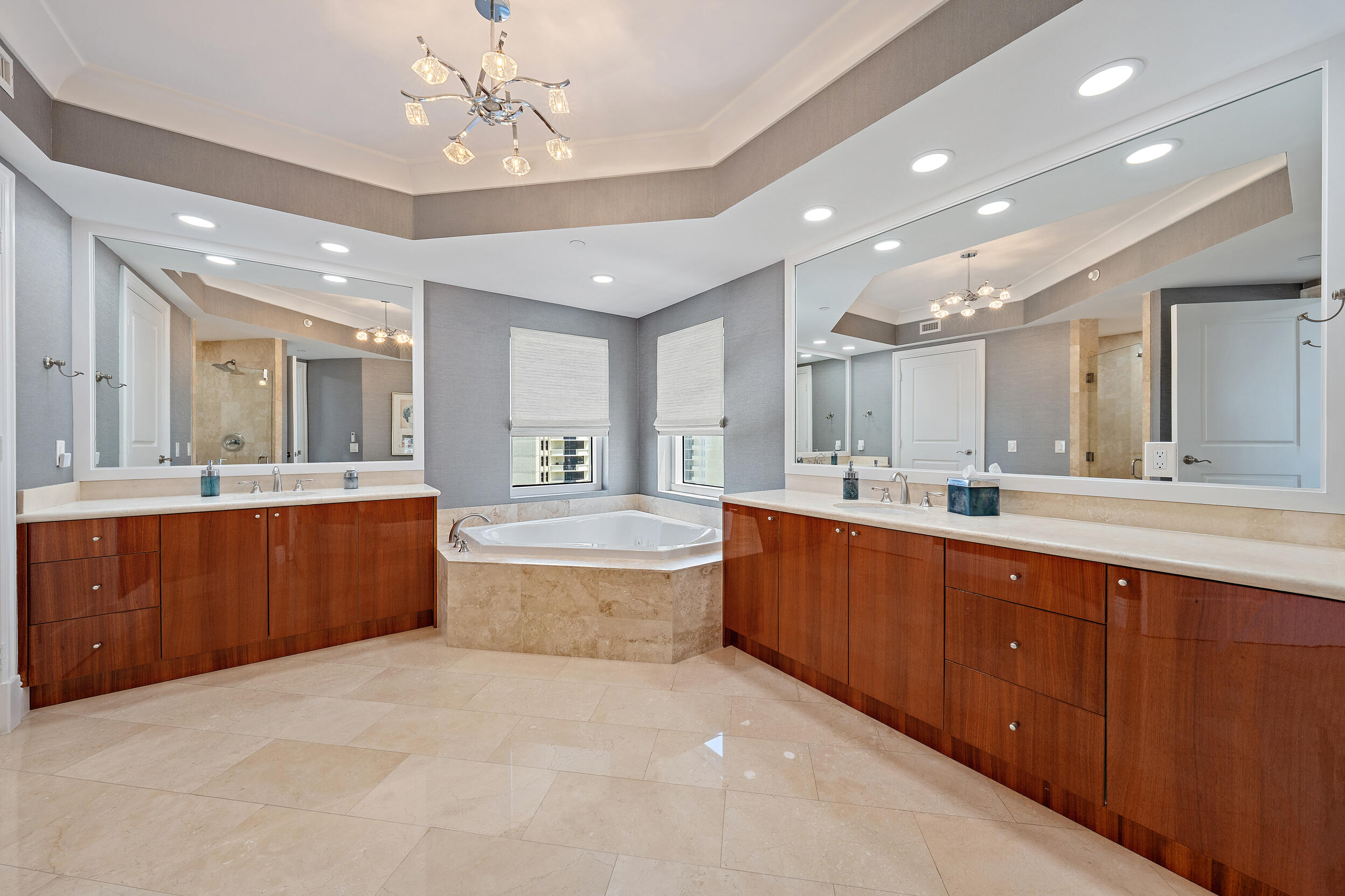 2700 N Ocean #801b, Singer Island FL 33404