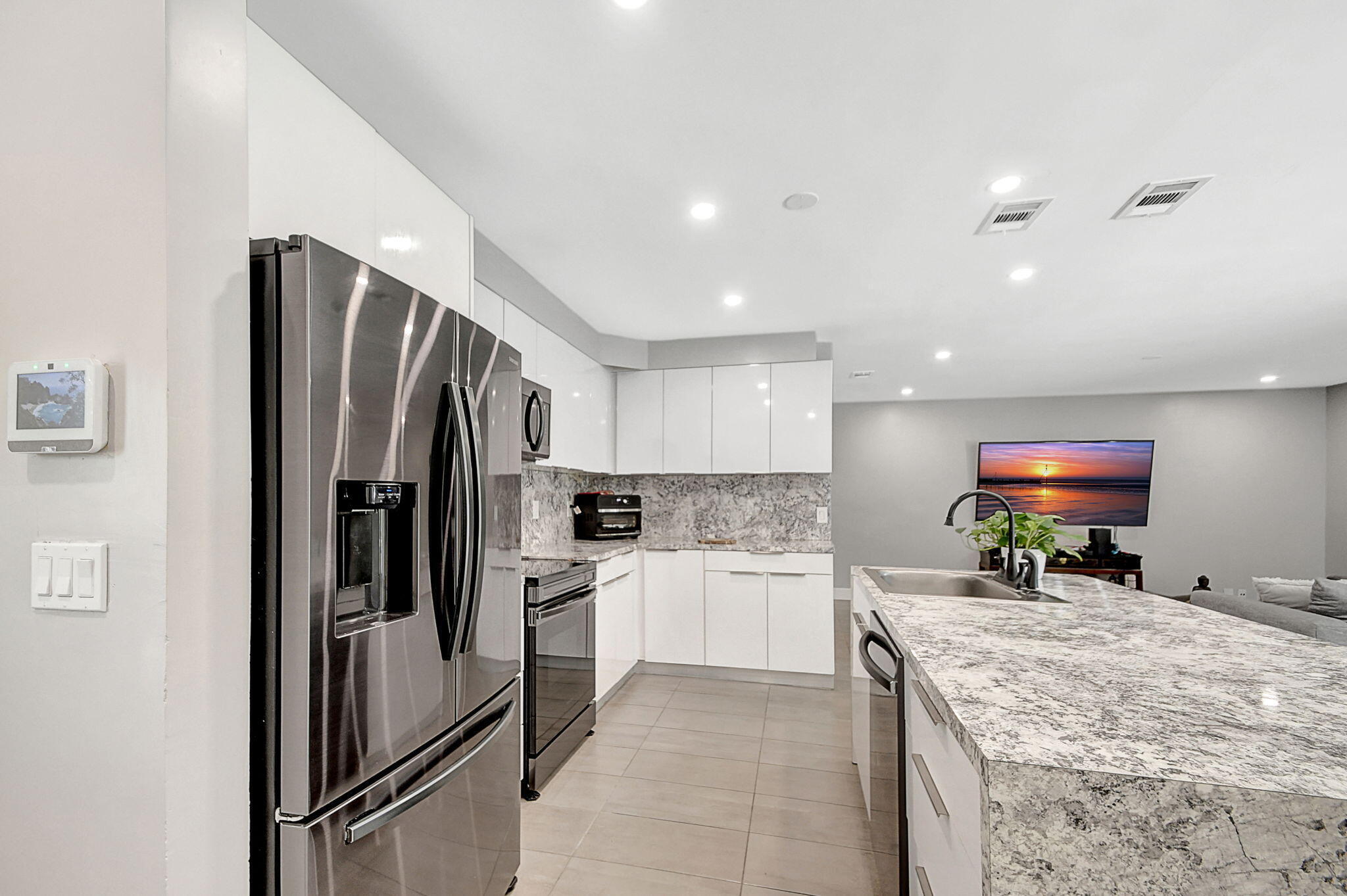 1343 W OCEAN, Lantana FL 33462