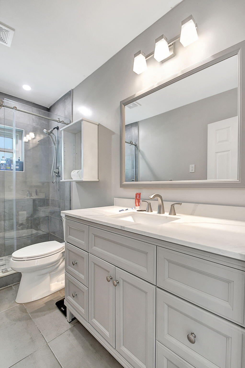 1343 W OCEAN, Lantana FL 33462