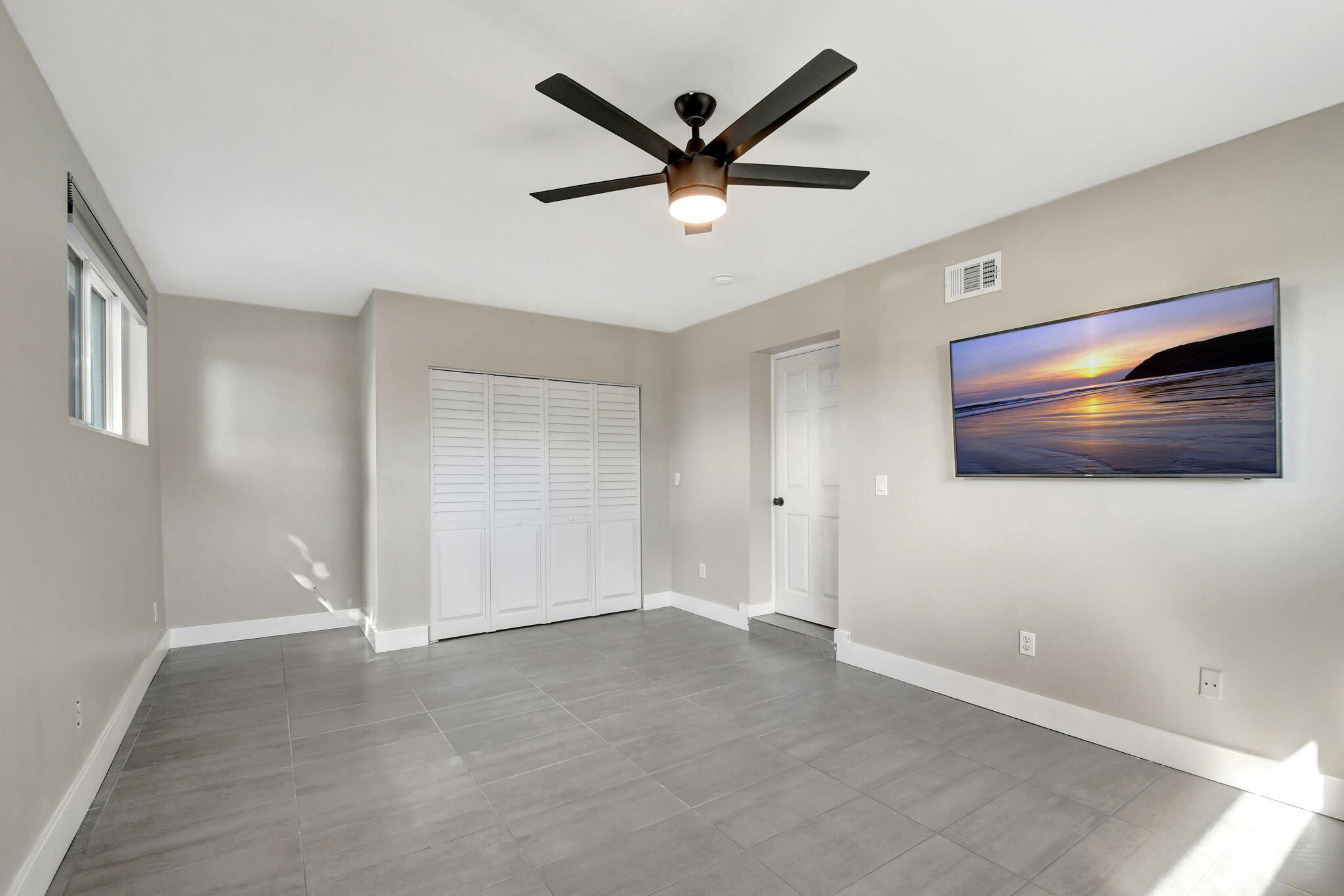 1343 W OCEAN, Lantana FL 33462