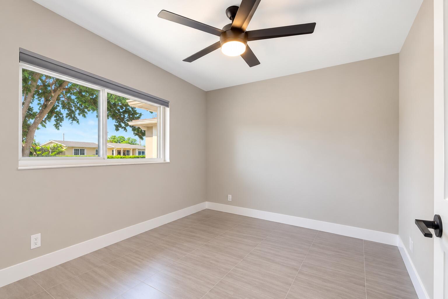 1343 W OCEAN, Lantana FL 33462