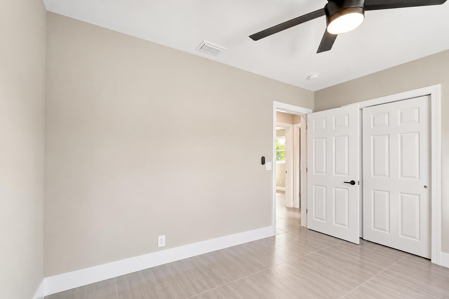1343 W OCEAN, Lantana FL 33462