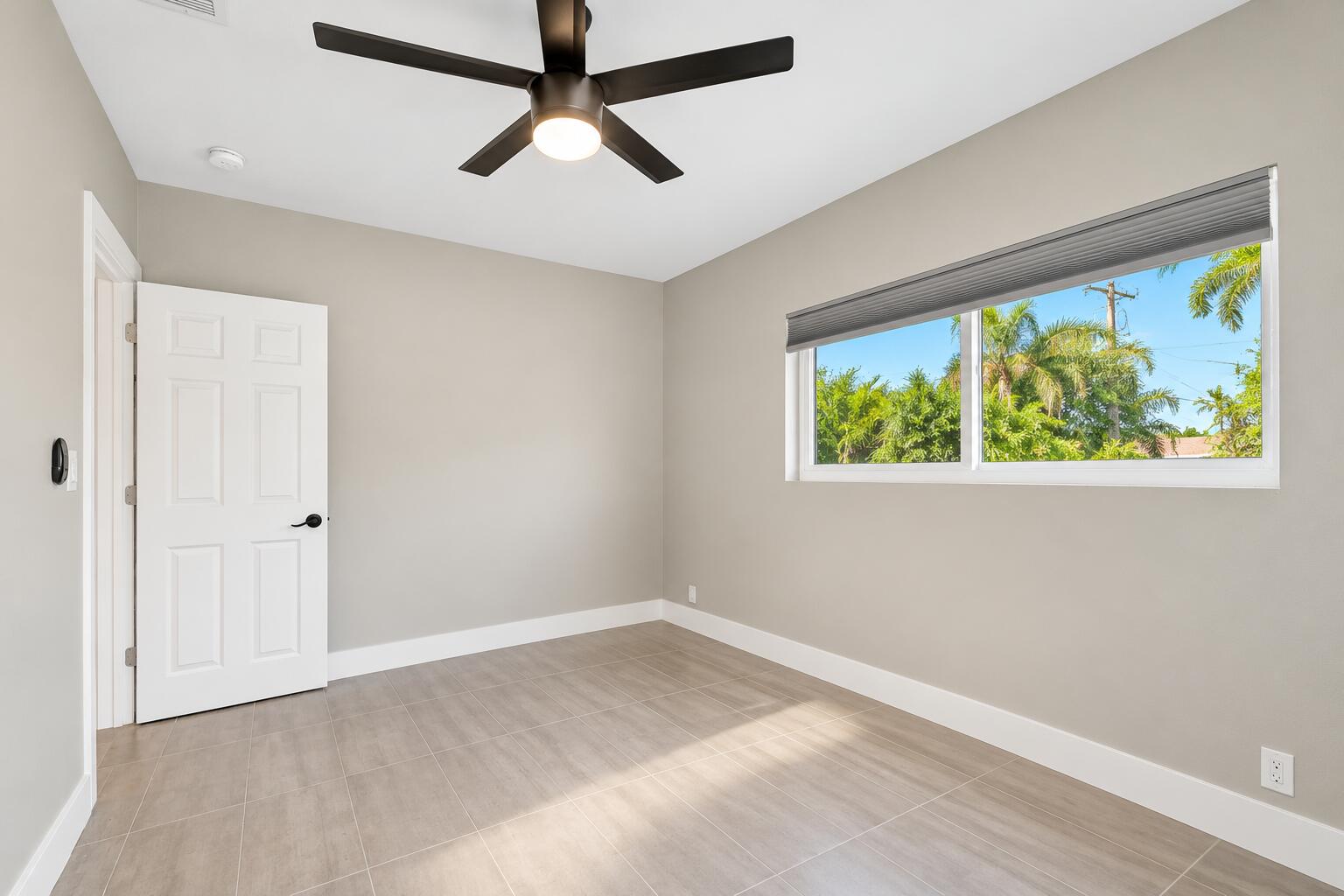 1343 W OCEAN, Lantana FL 33462