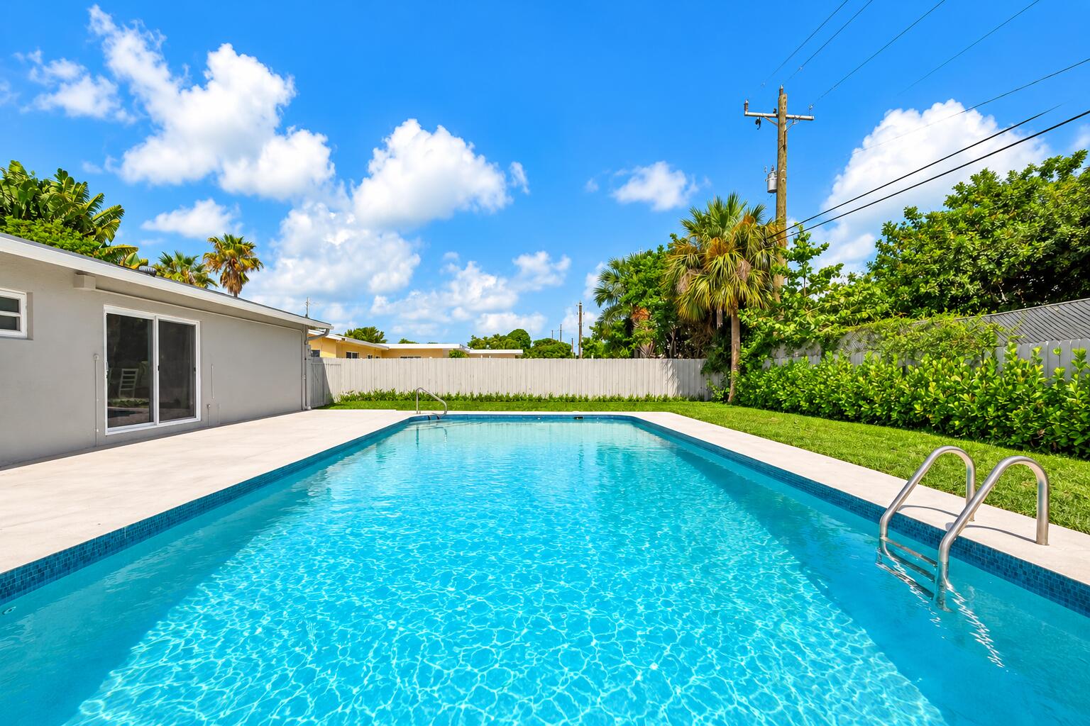1343 W OCEAN, Lantana FL 33462