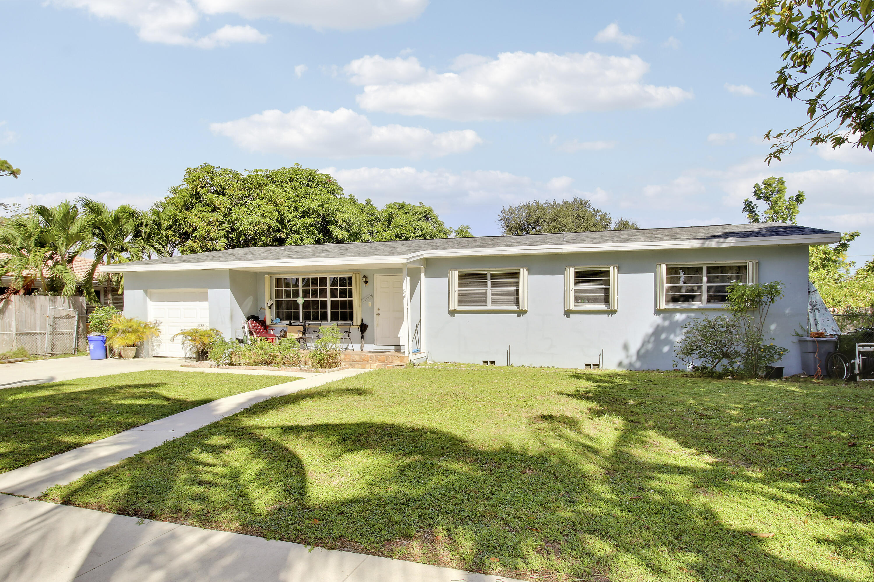 1744 Crestwood, Lake Worth FL 33460