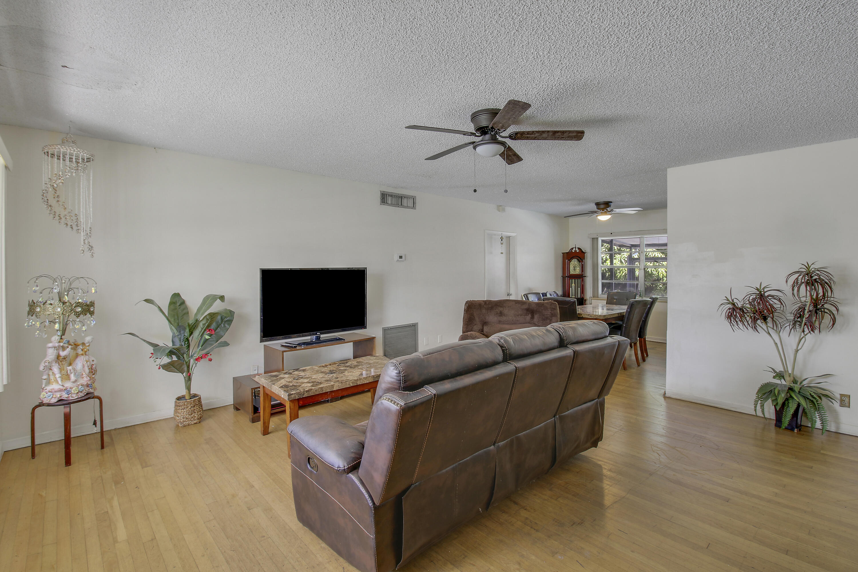 1744 Crestwood, Lake Worth FL 33460