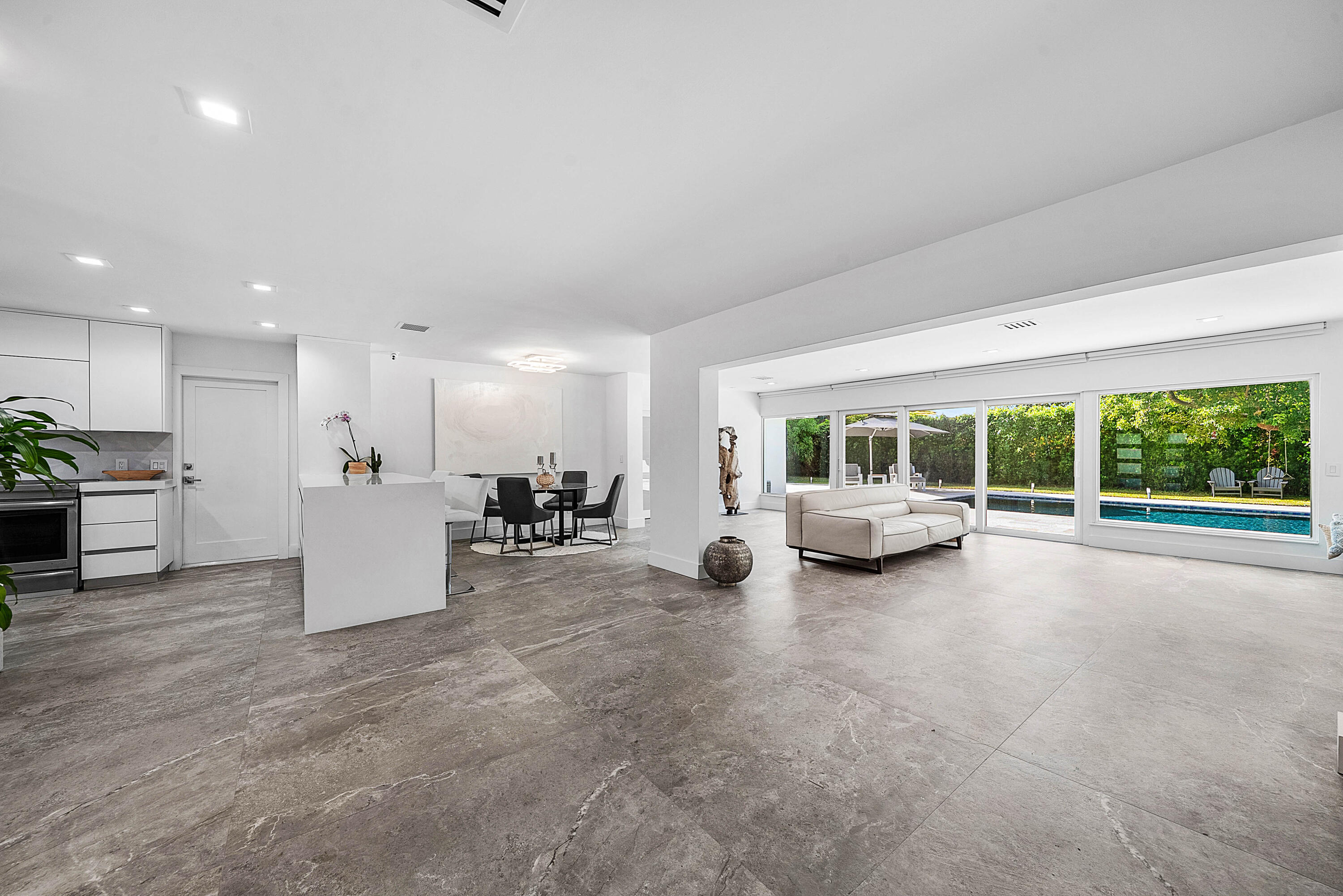 249 Gleneagles, Atlantis FL 33462