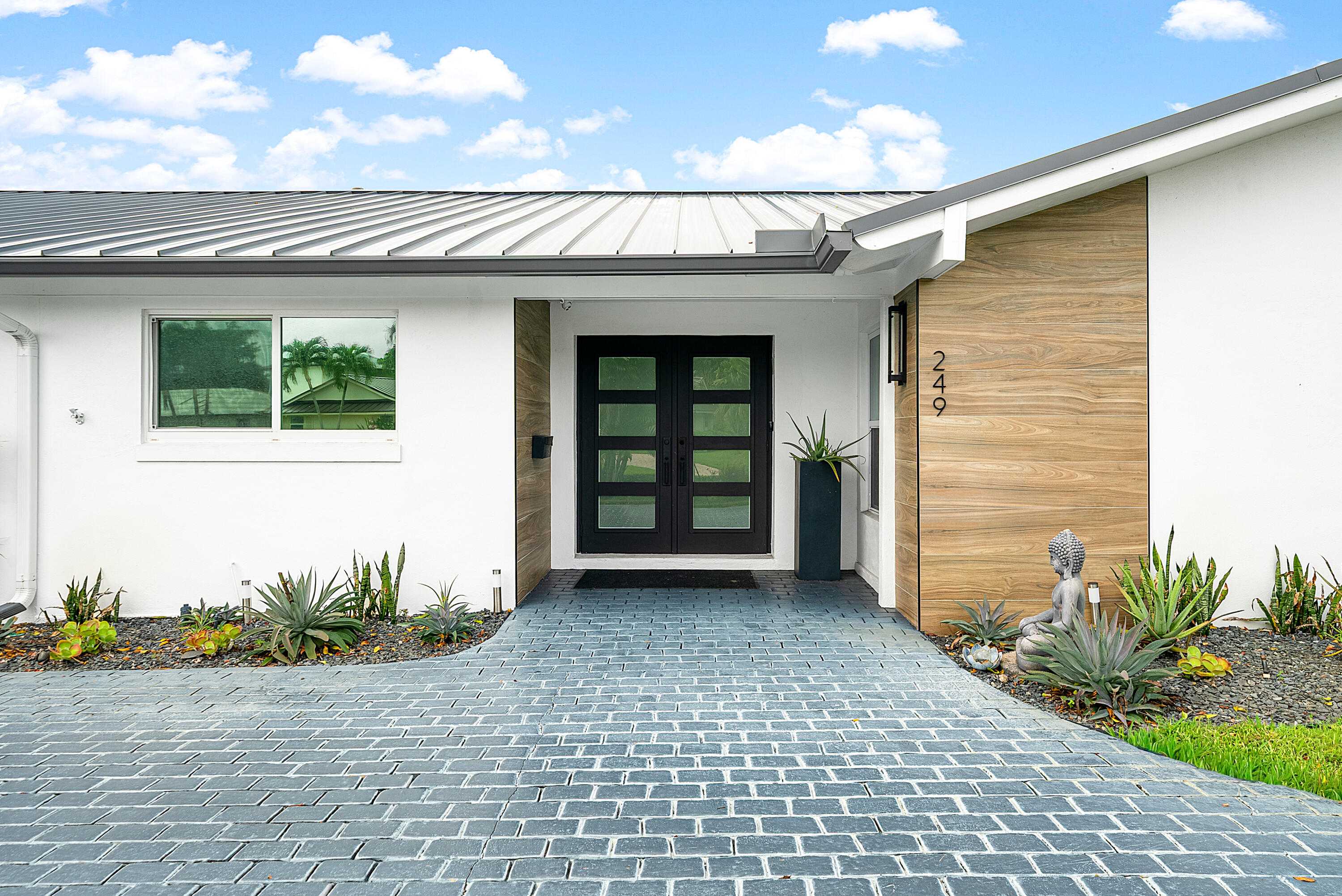 249 Gleneagles, Atlantis FL 33462