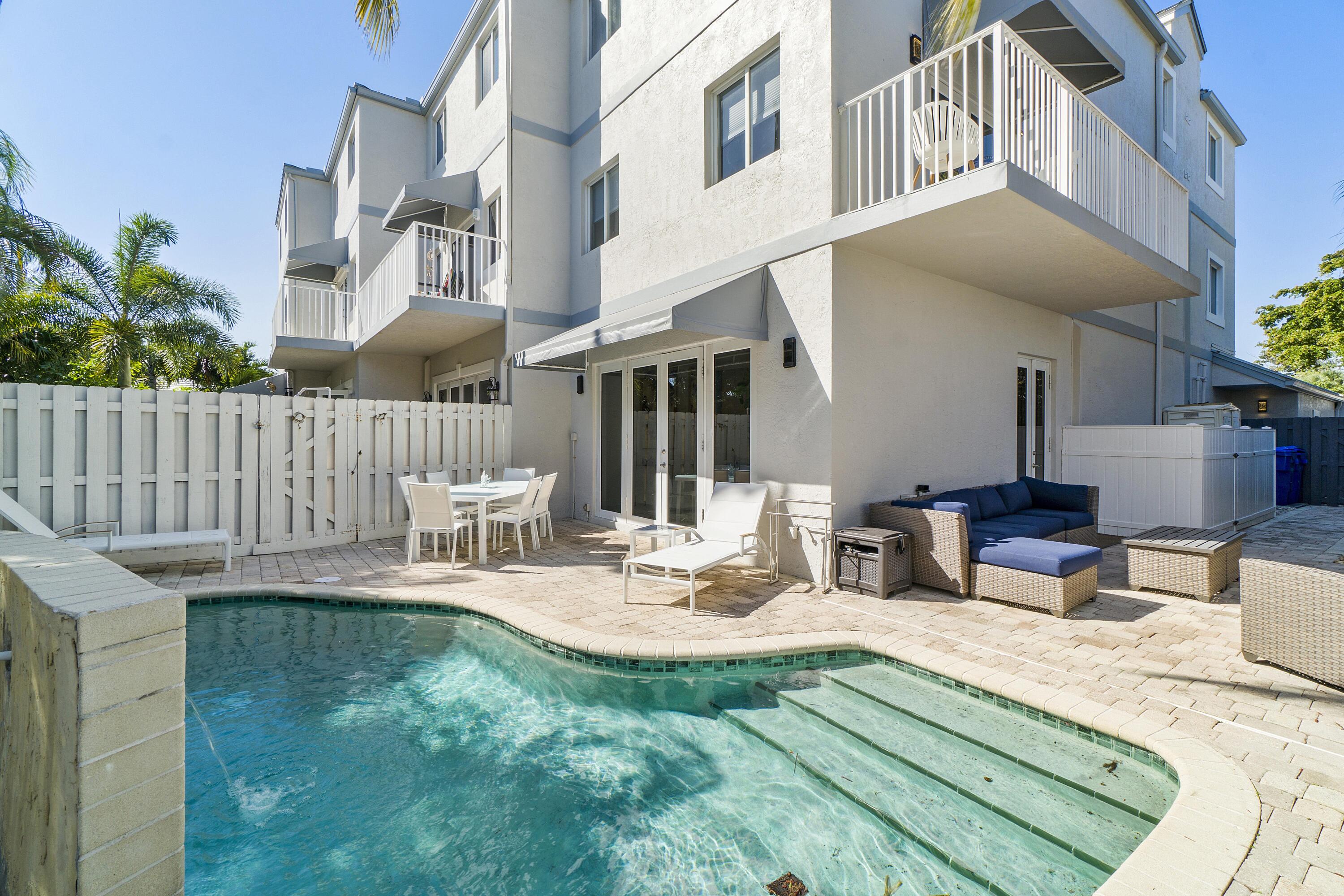 4218 Sea Grape, Lauderdale By The Sea FL 33308