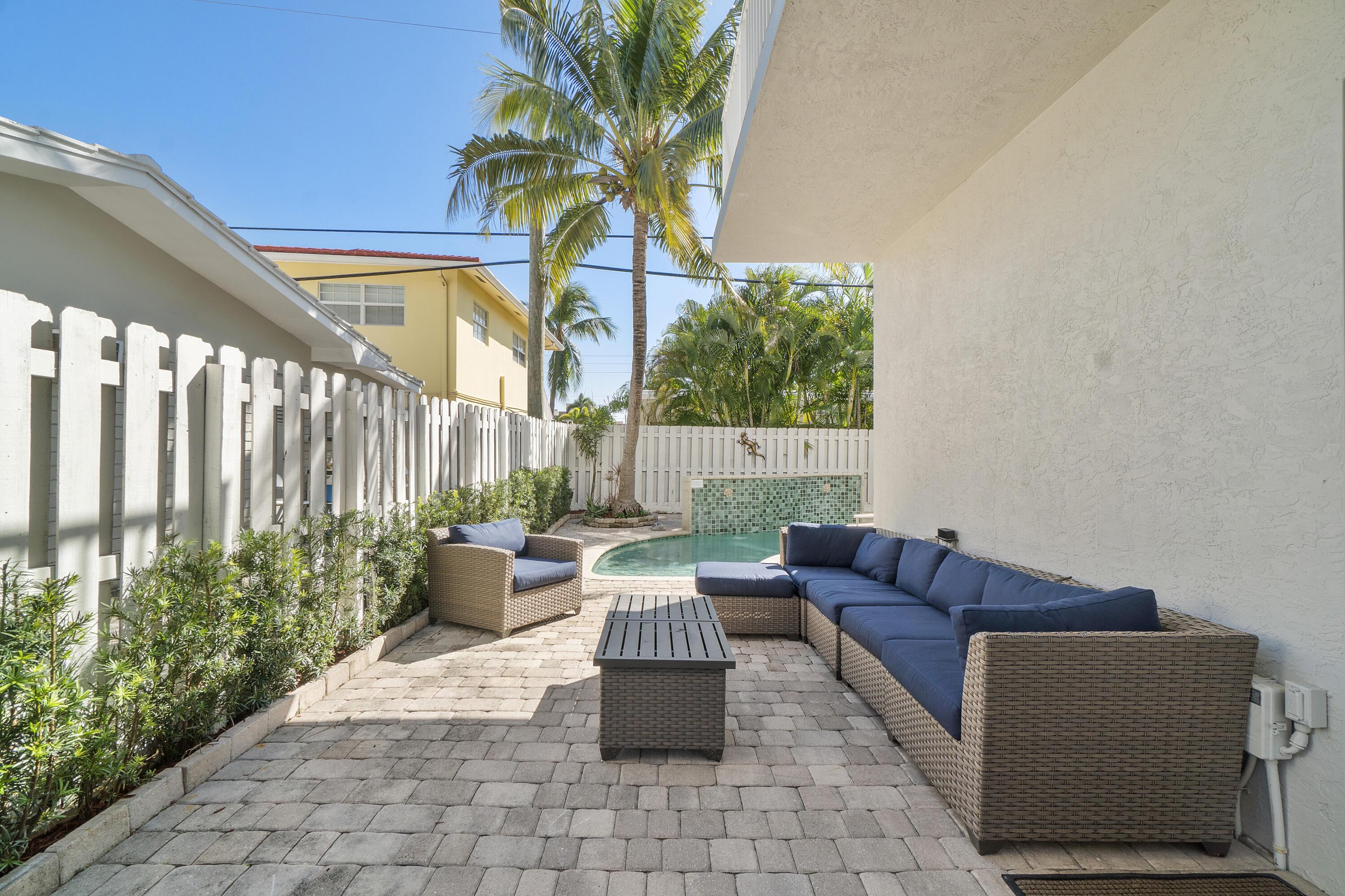 4218 Sea Grape, Lauderdale By The Sea FL 33308