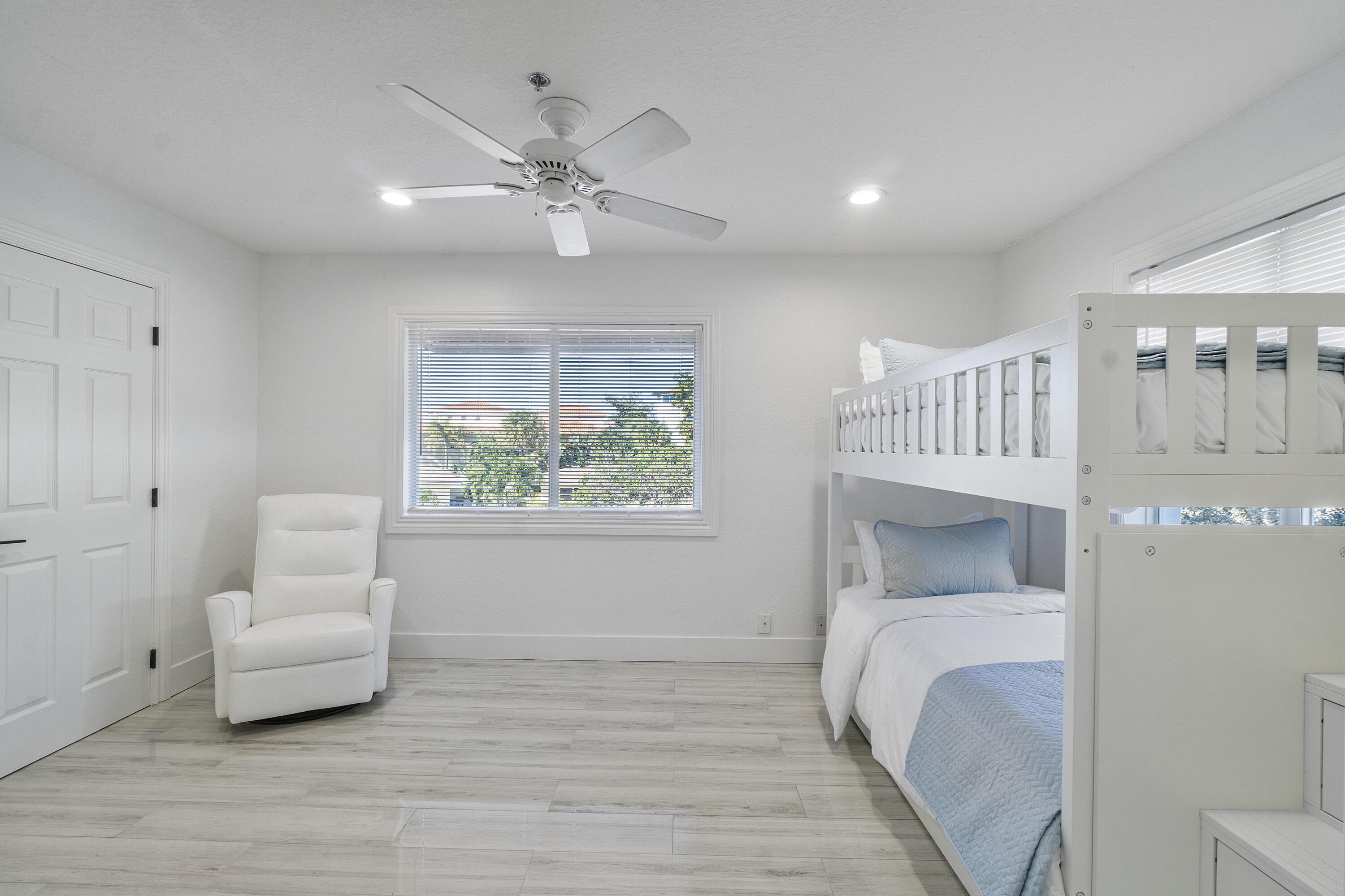 4218 Sea Grape, Lauderdale By The Sea FL 33308