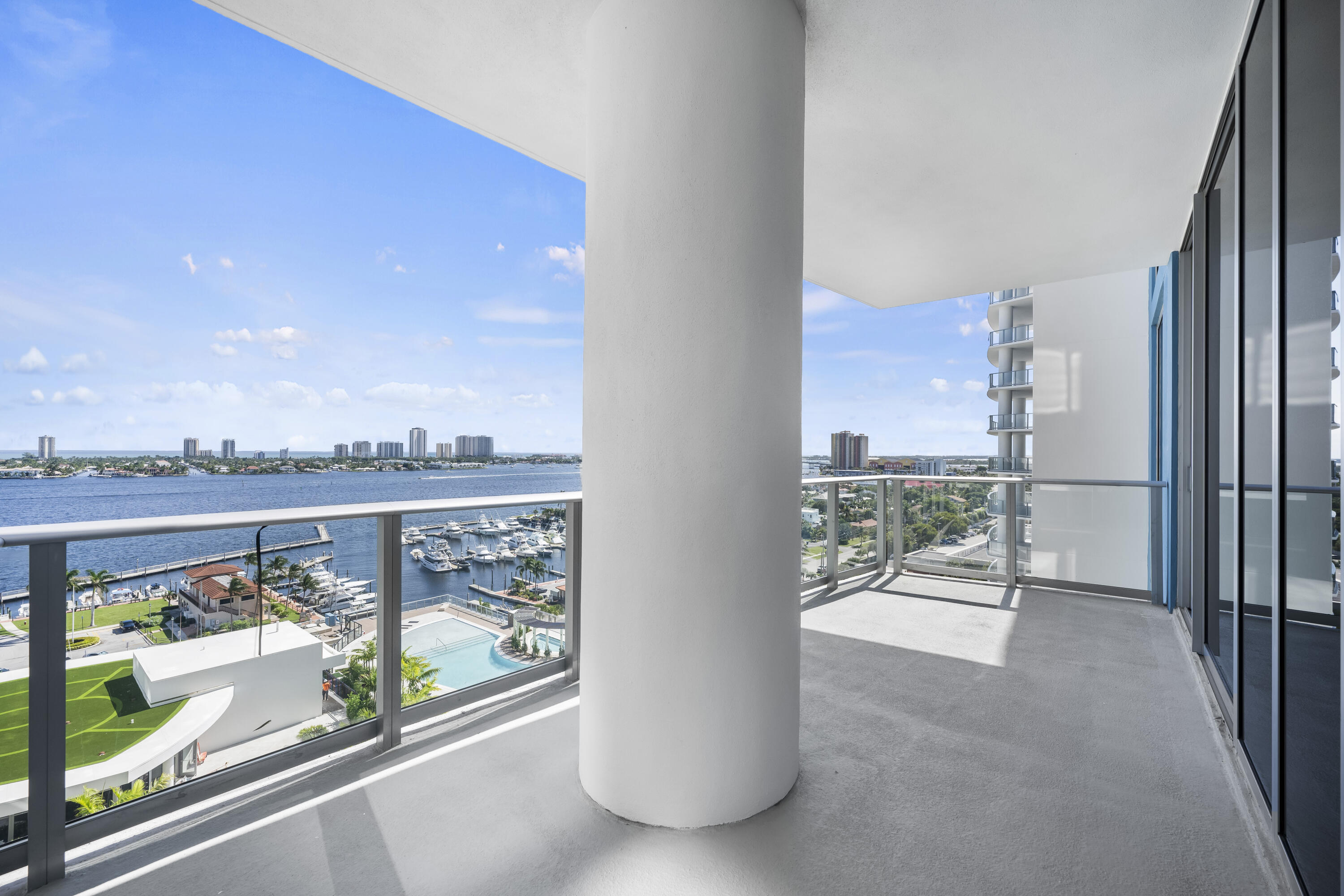 220 LAKE SHORE #1202, West Palm Beach FL 33403