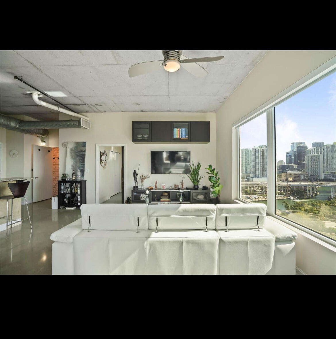 10 SW South River, Miami FL 33130