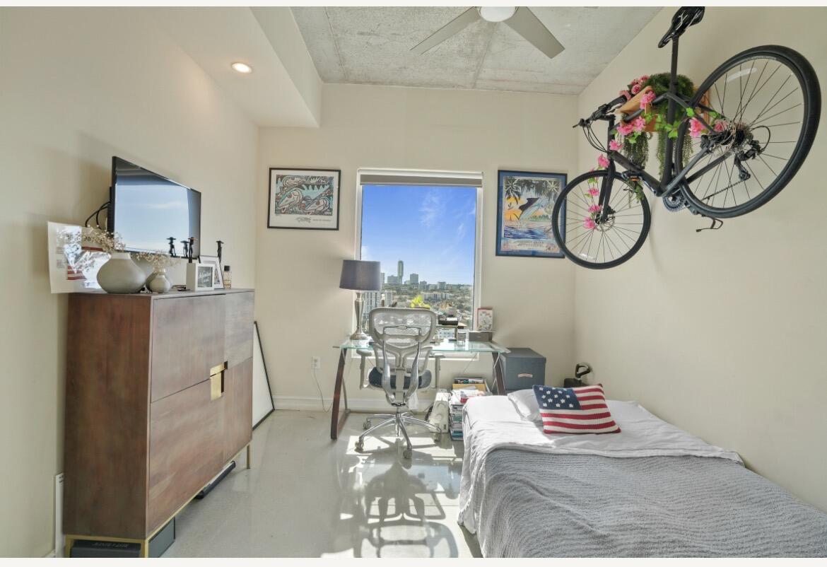 10 SW South River, Miami FL 33130