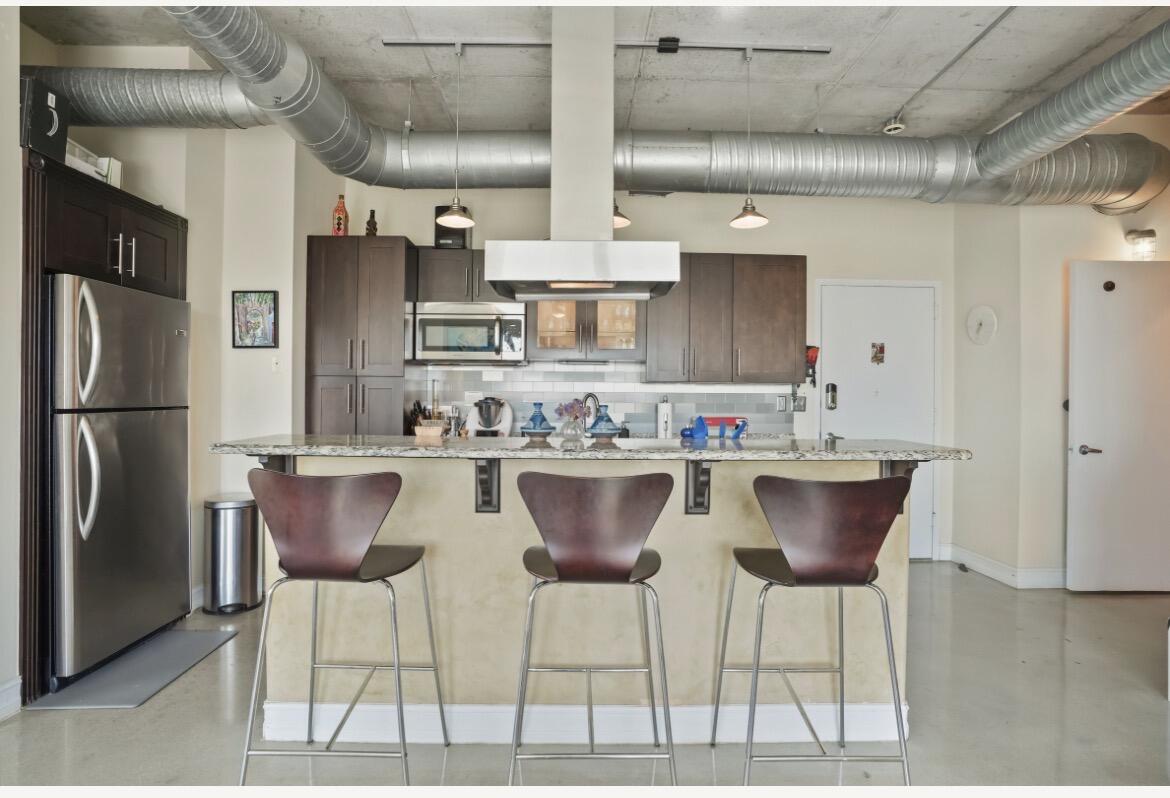 10 SW South River, Miami FL 33130