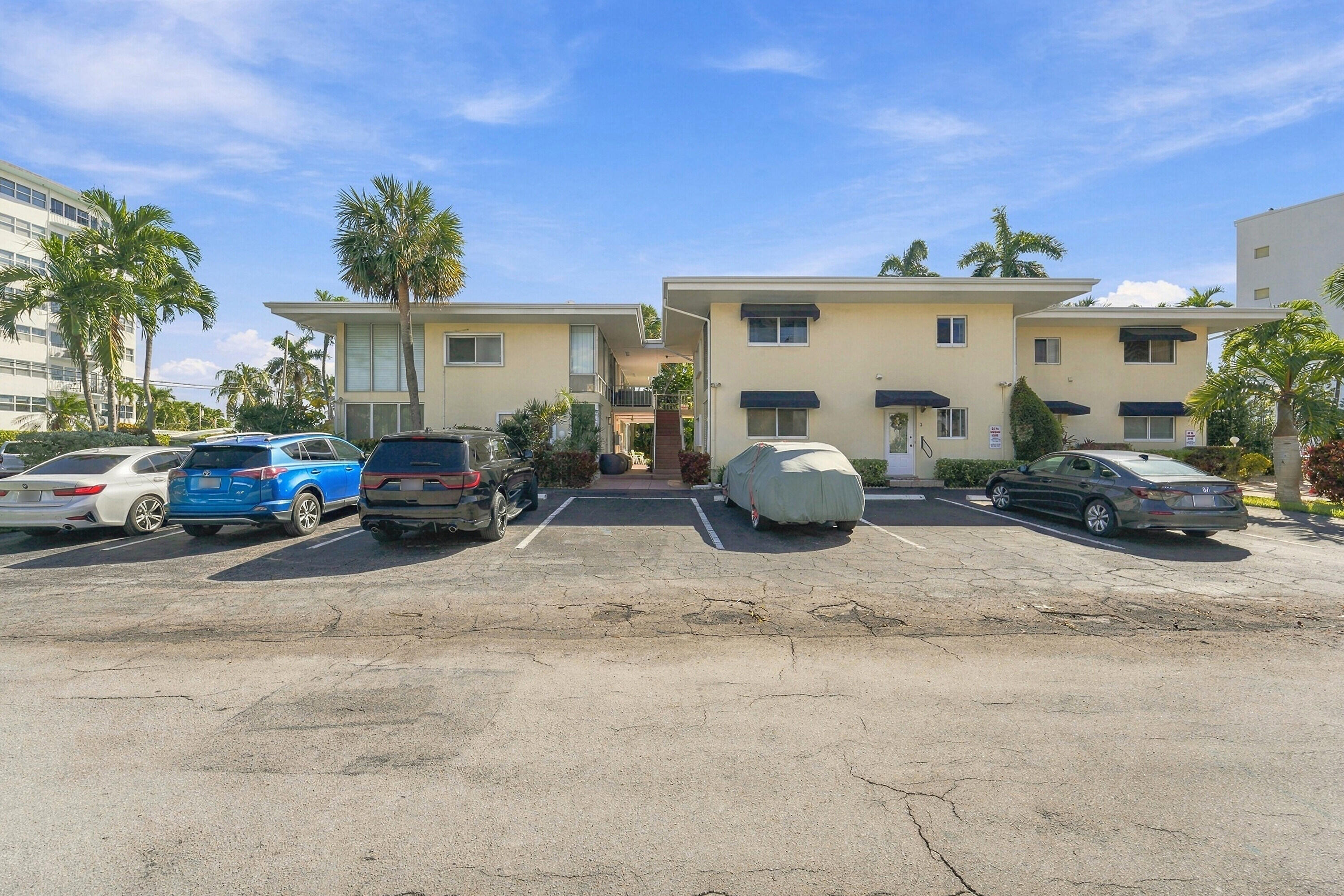 2725 NE 32ND #7, Fort Lauderdale FL 33308