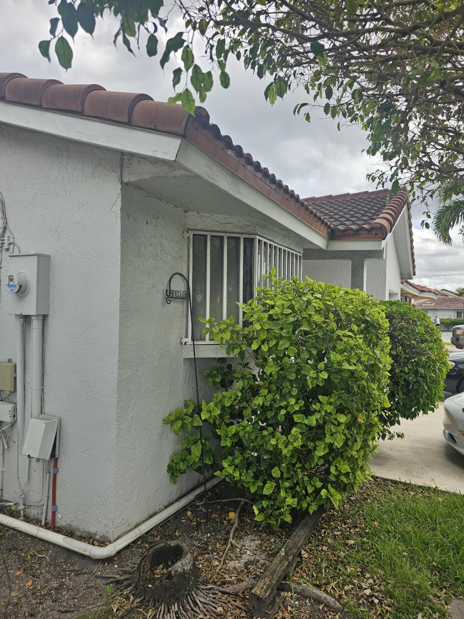 9919 NW 122nd, Hialeah Gardens FL 33018