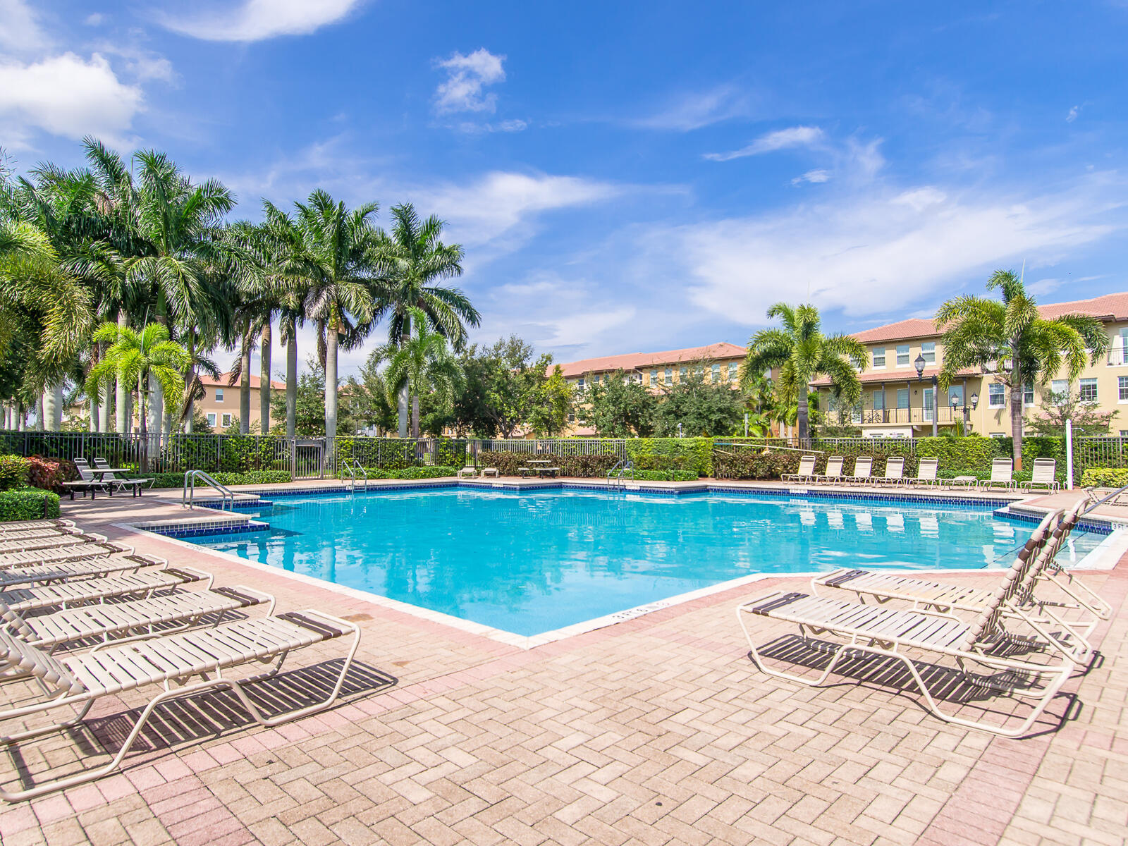 408 SW 147th #5004, Pembroke Pines FL 33027