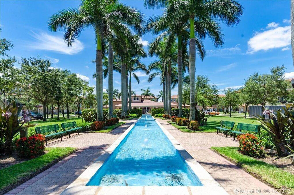 408 SW 147th #5004, Pembroke Pines FL 33027