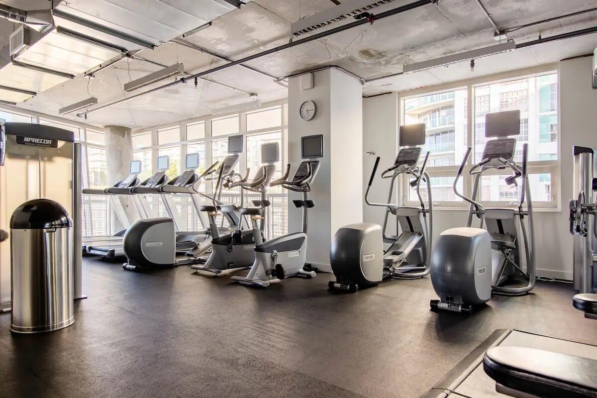 3250 NE 1st #710, Miami FL 33137