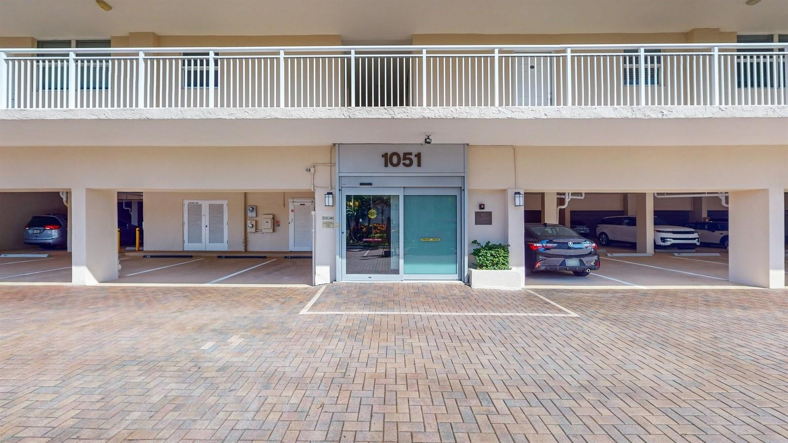 1051 HILLSBORO MILE #905E, Hillsboro Beach FL 33062