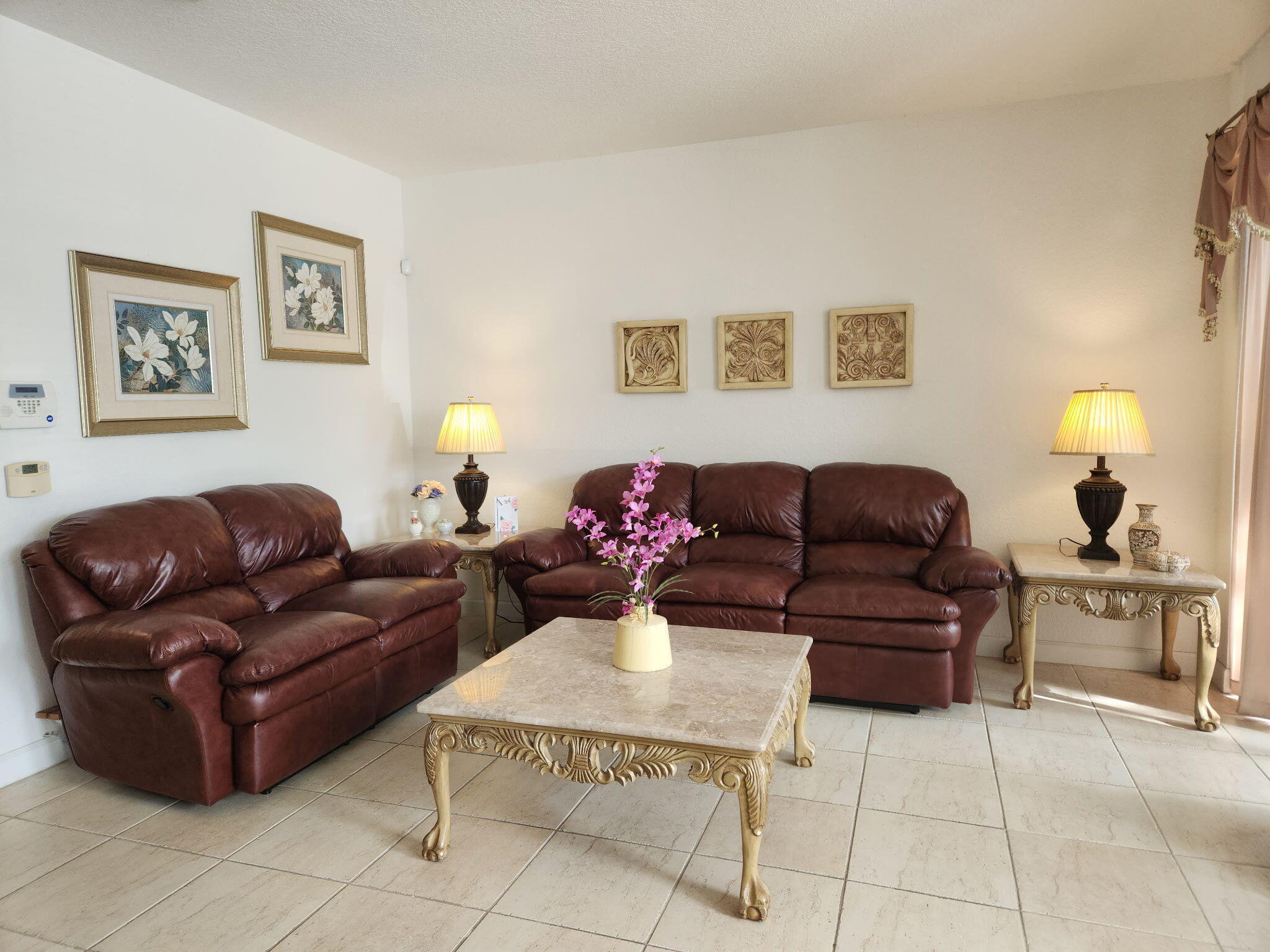 1006 SHOMA, Royal Palm Beach FL 33414