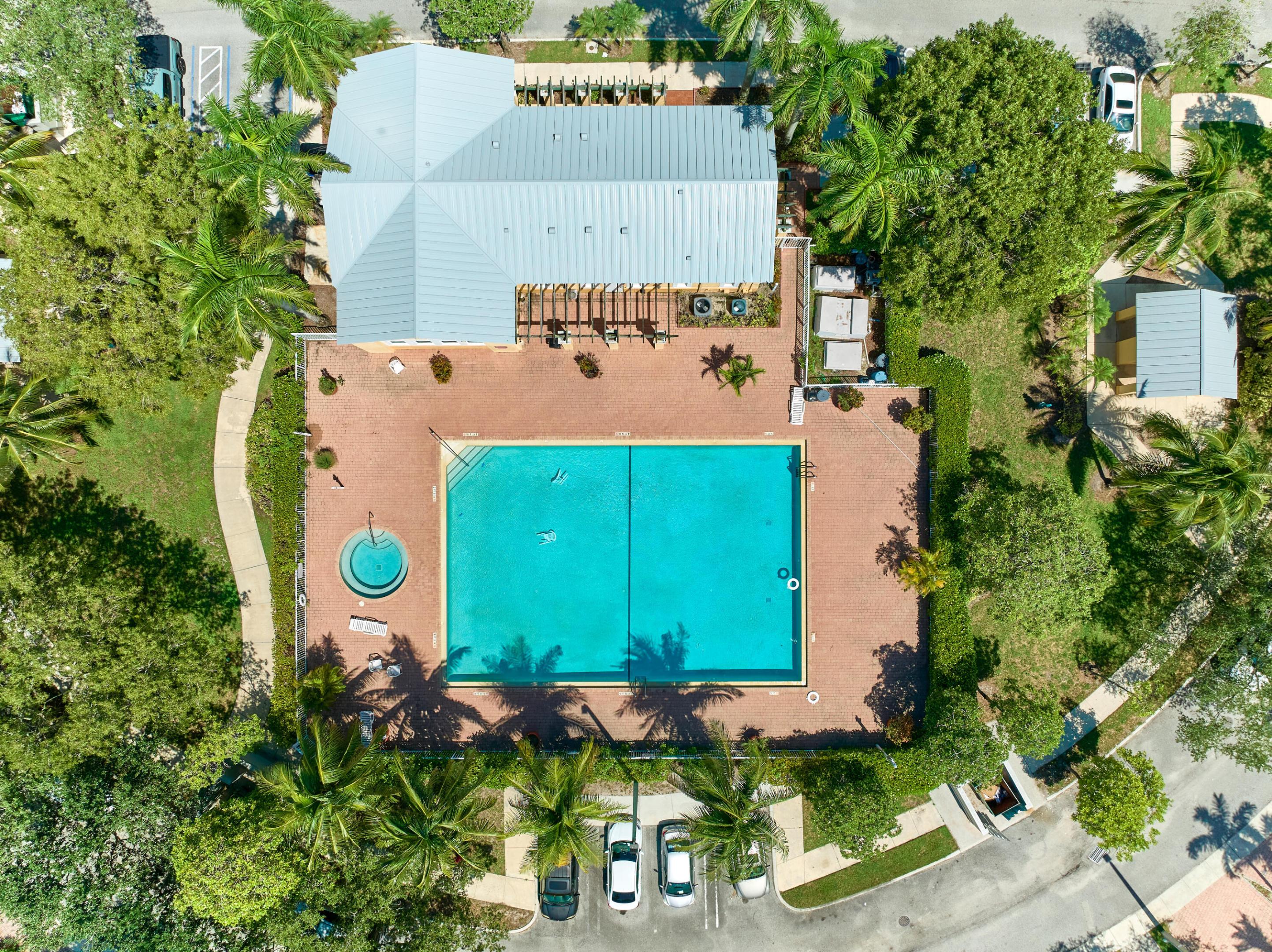 1006 SHOMA, Royal Palm Beach FL 33414